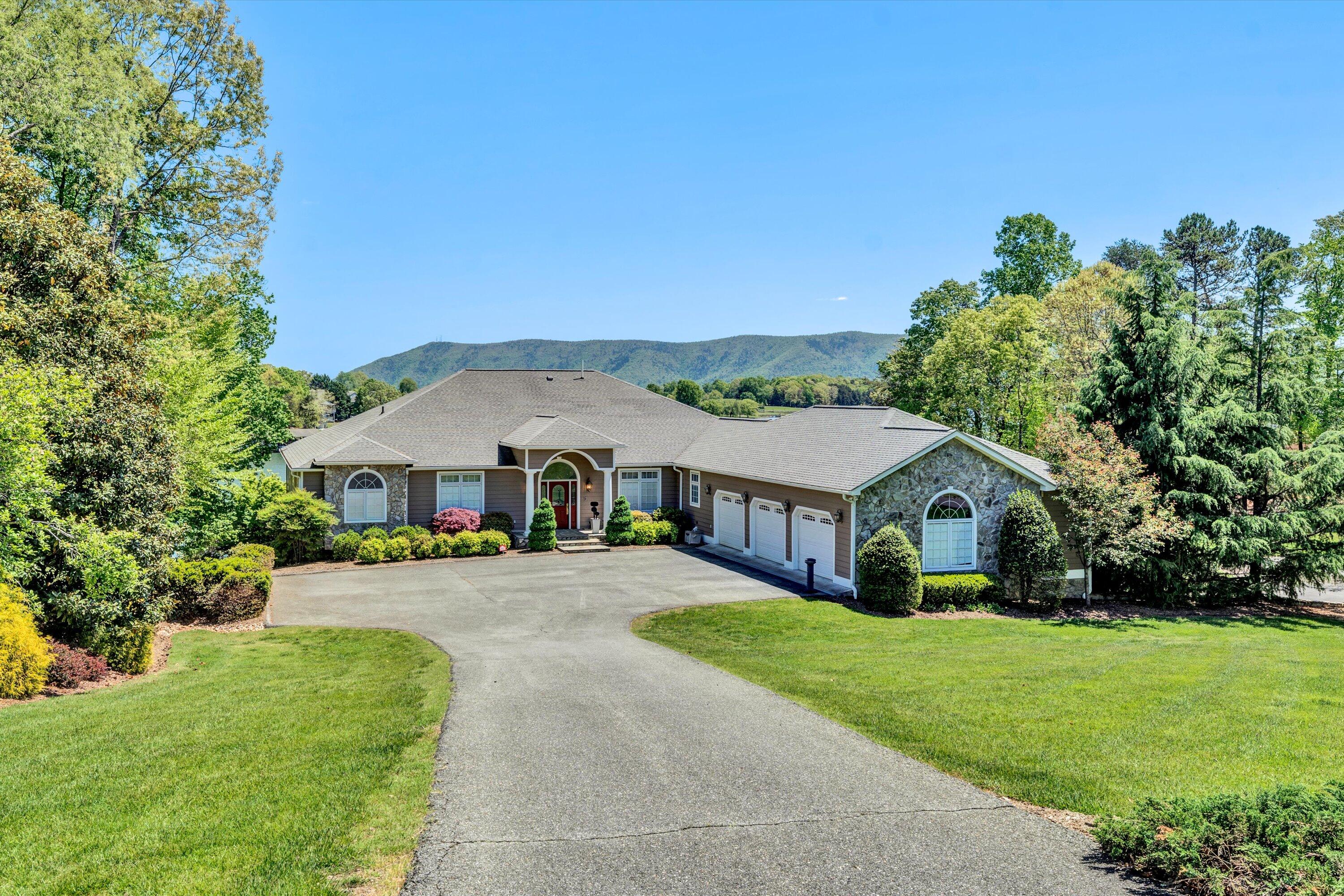 15 Tranquility RD