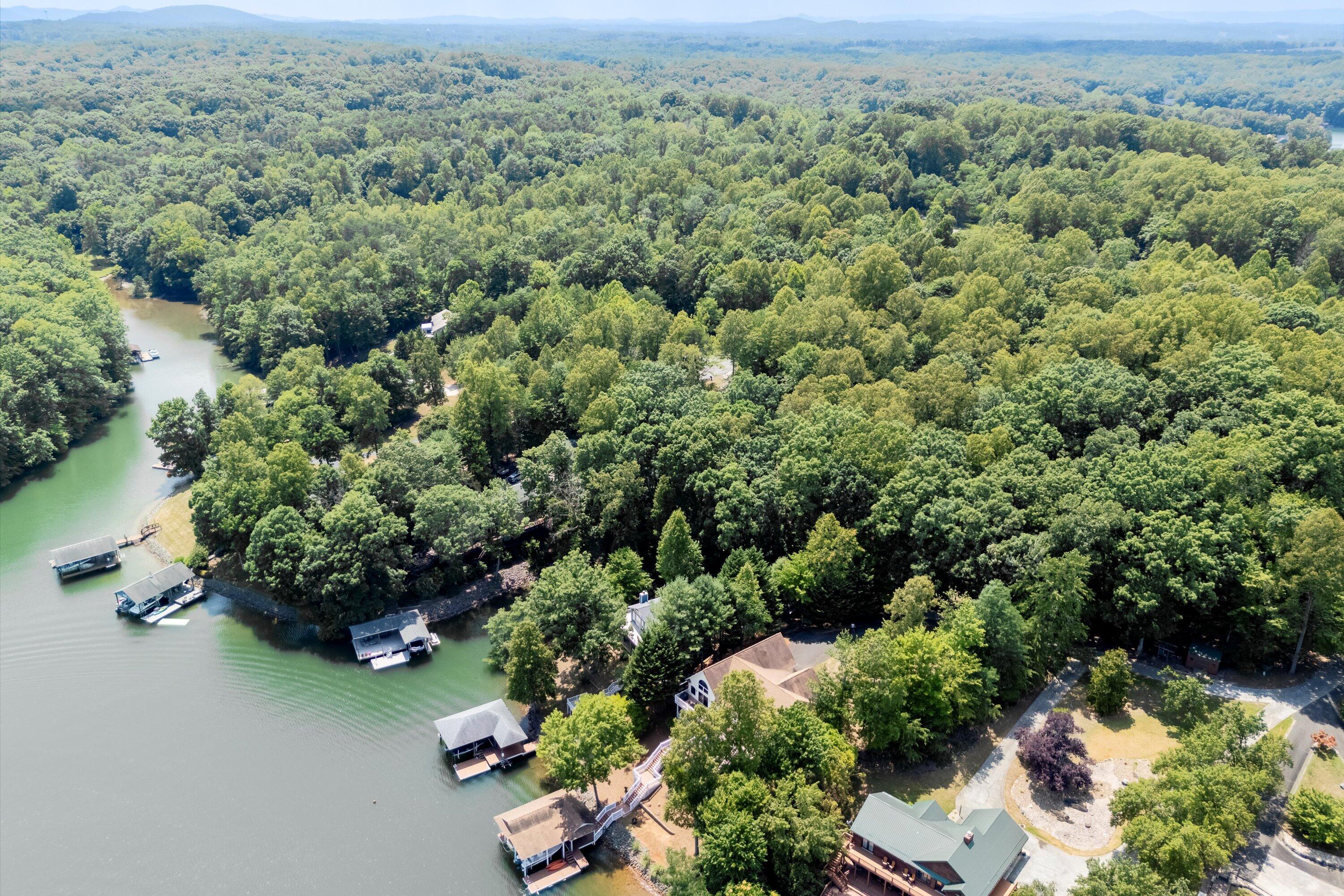 95 Piney Point LN