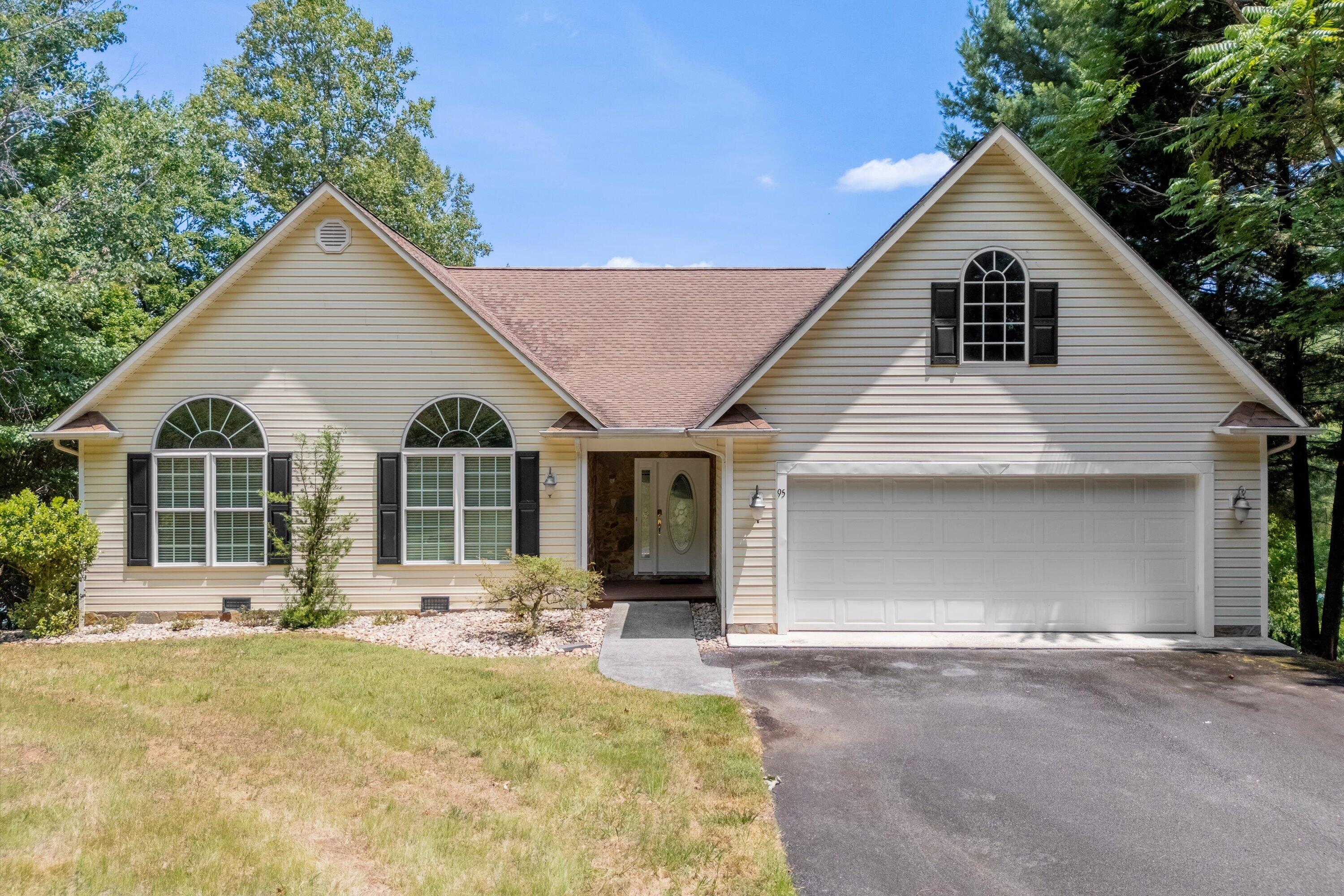 95 Piney Point LN