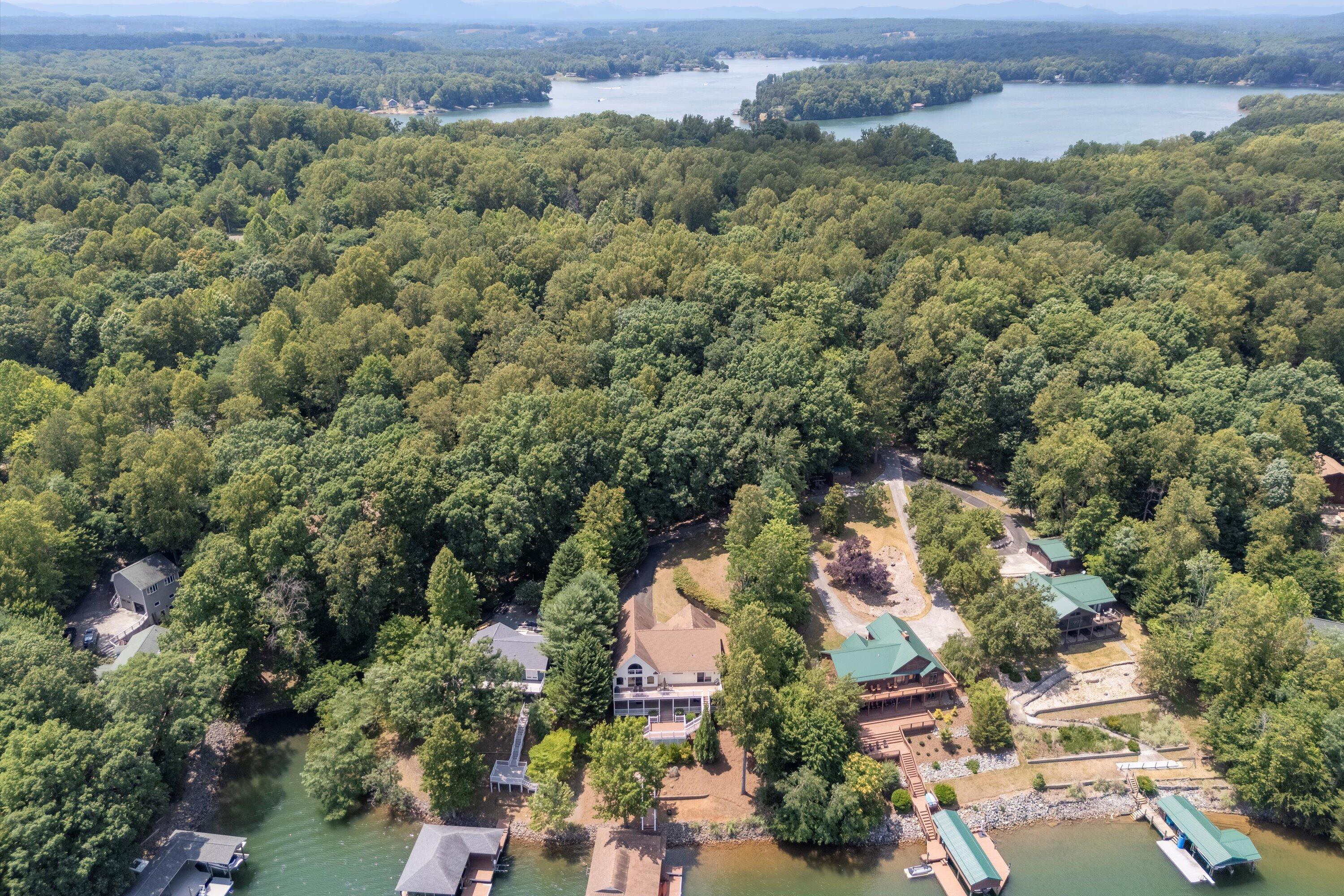 95 Piney Point LN
