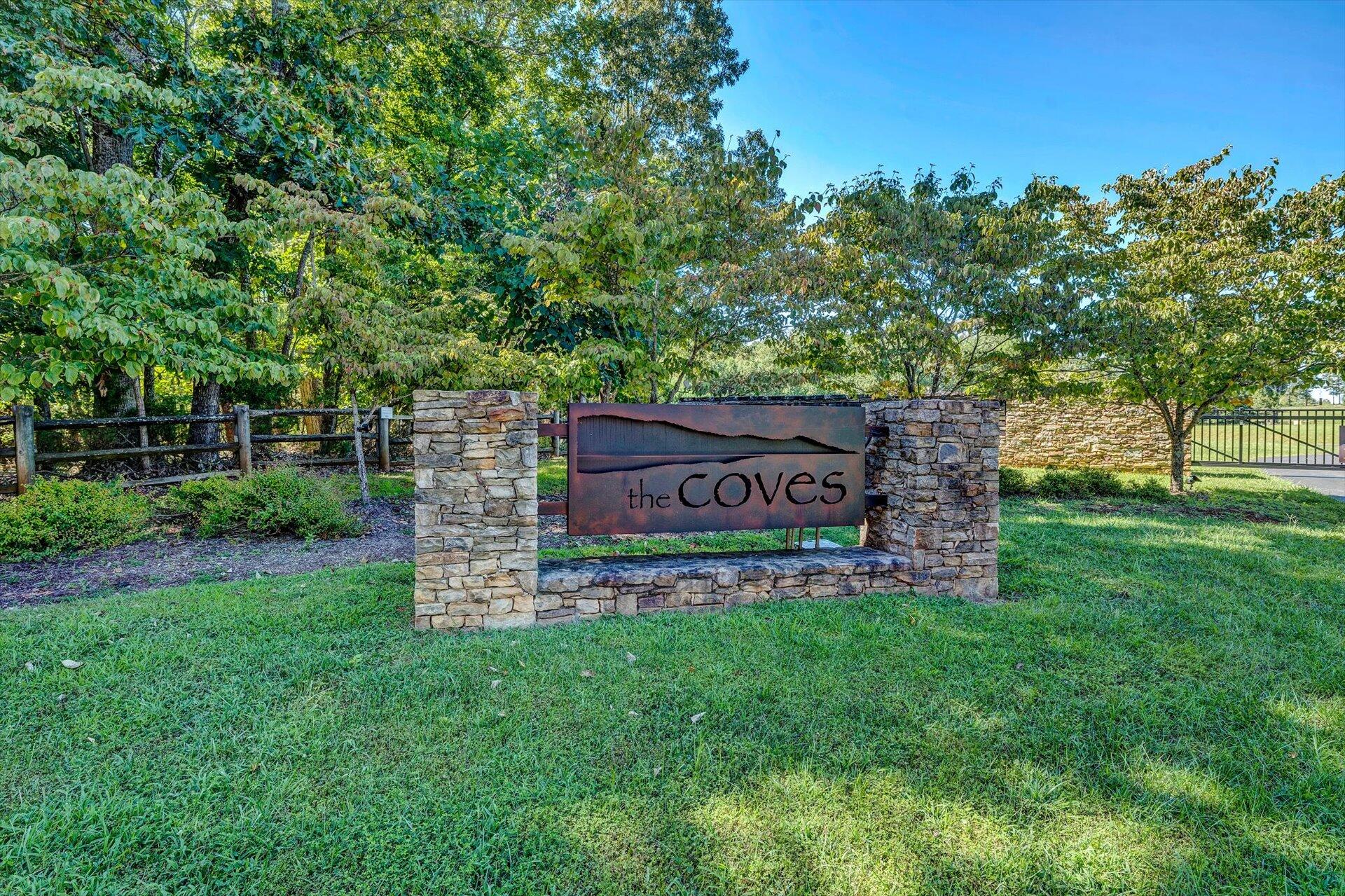 Lot 23 Cliffs DR