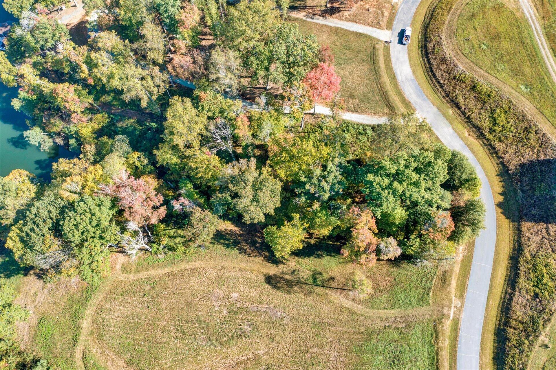 Lot 23 Cliffs DR