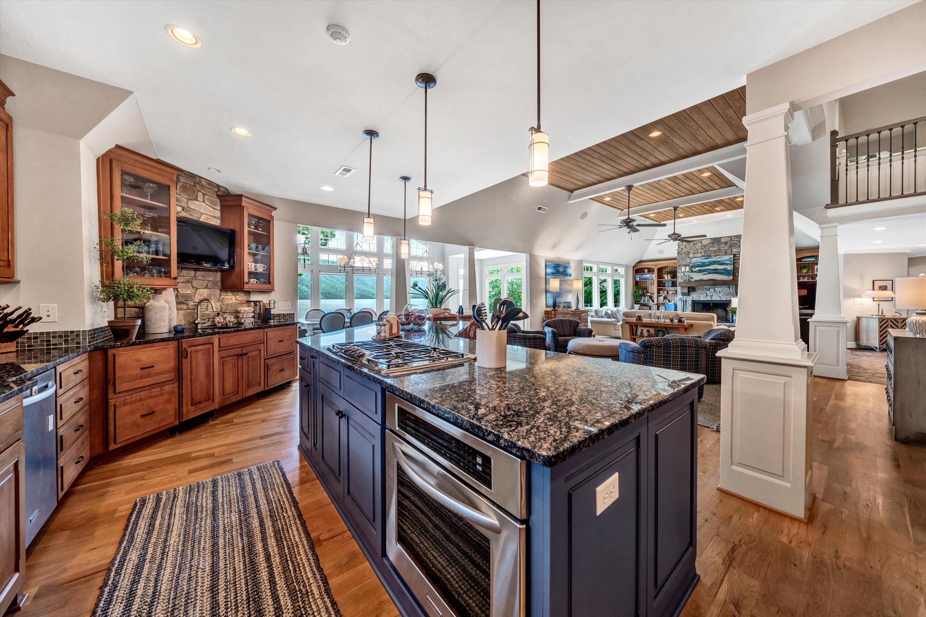 2353 Capewood DR