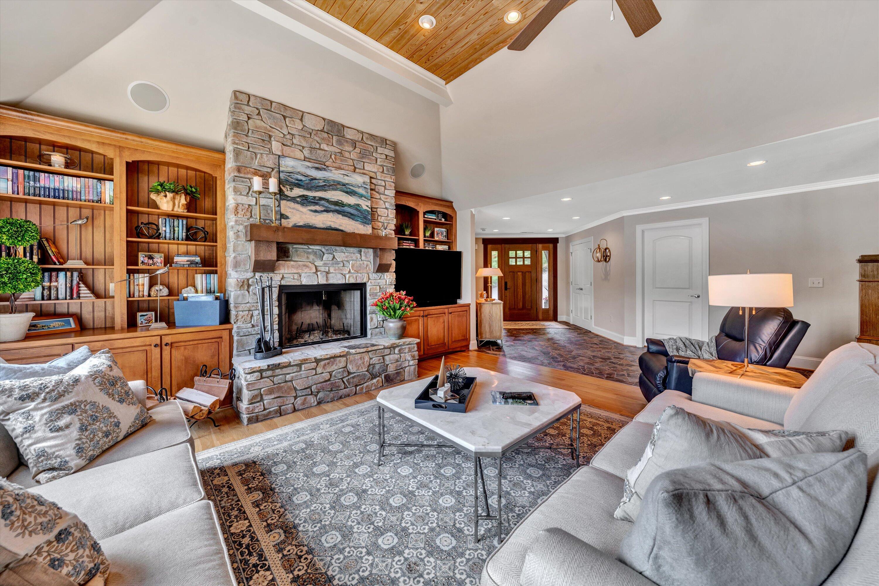 2353 Capewood DR