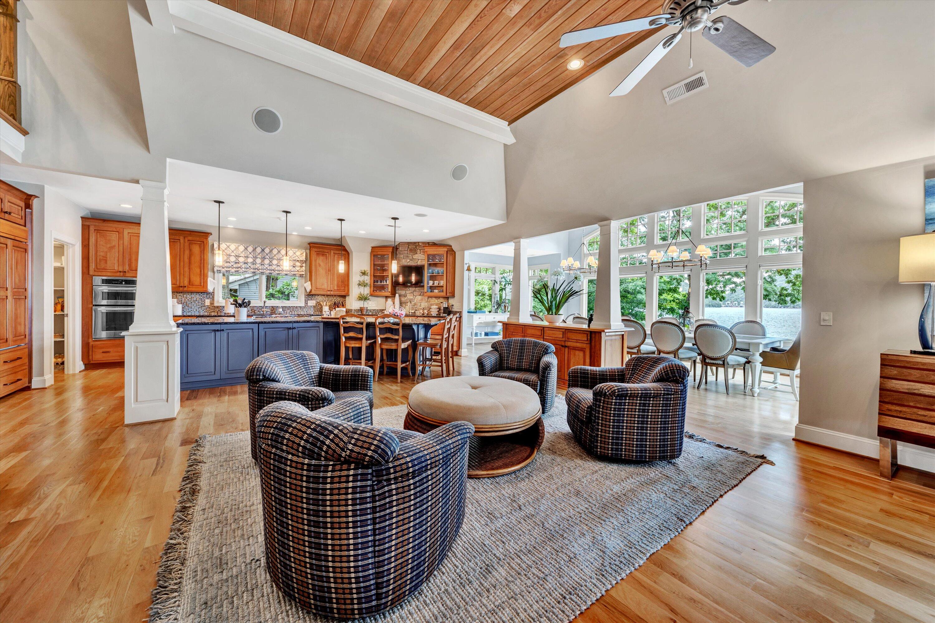 2353 Capewood DR