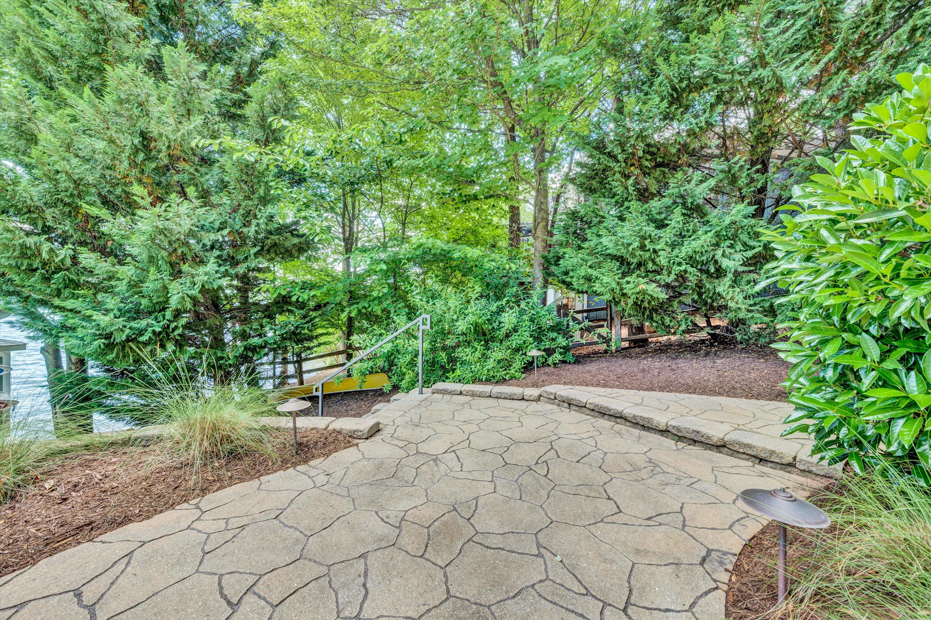2353 Capewood DR