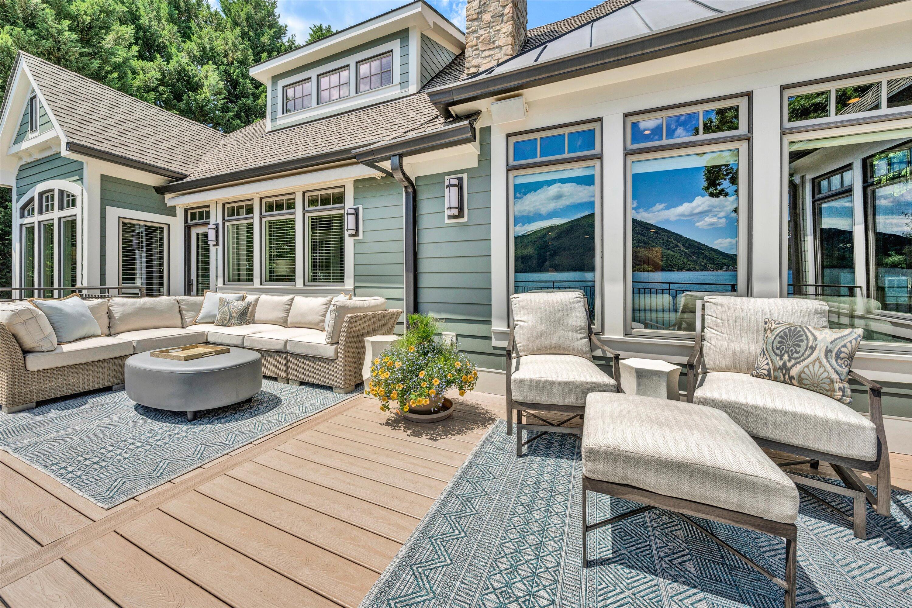 2353 Capewood DR