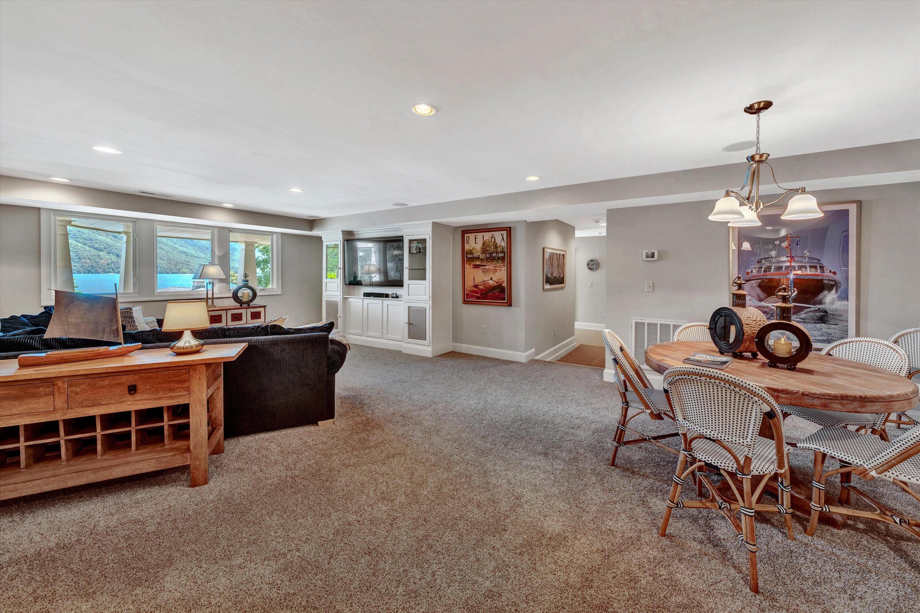2353 Capewood DR