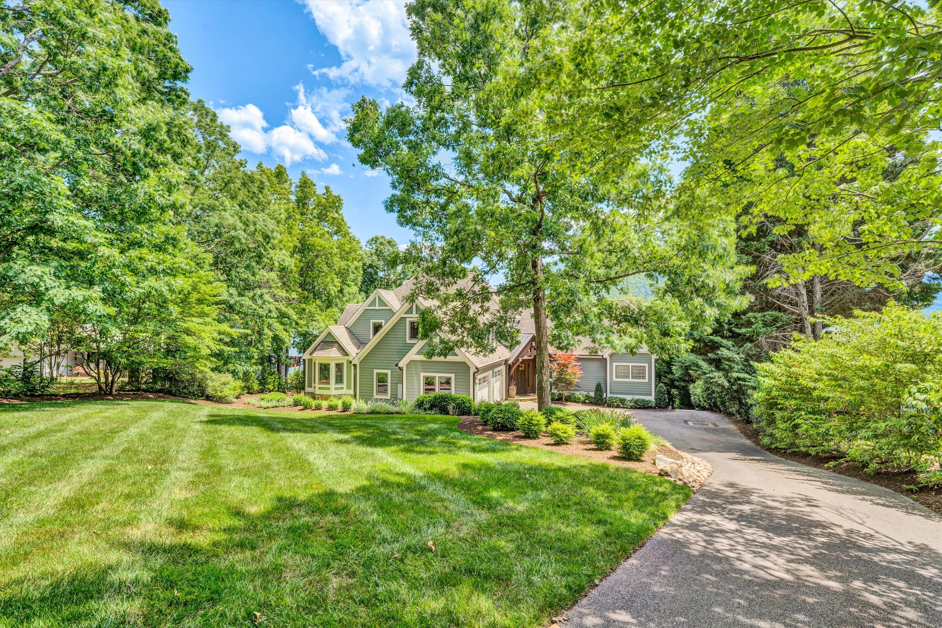 2353 Capewood DR