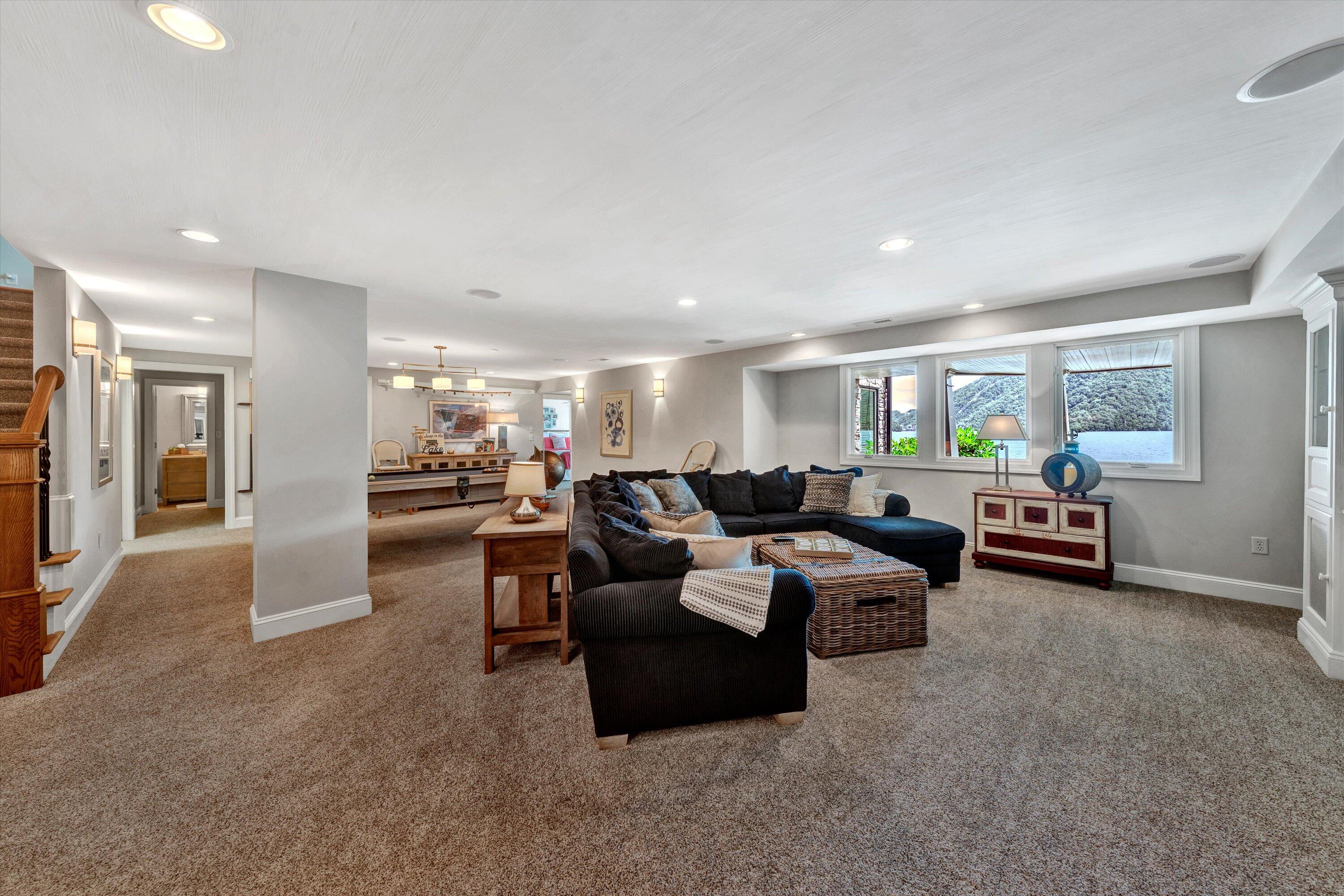 2353 Capewood DR