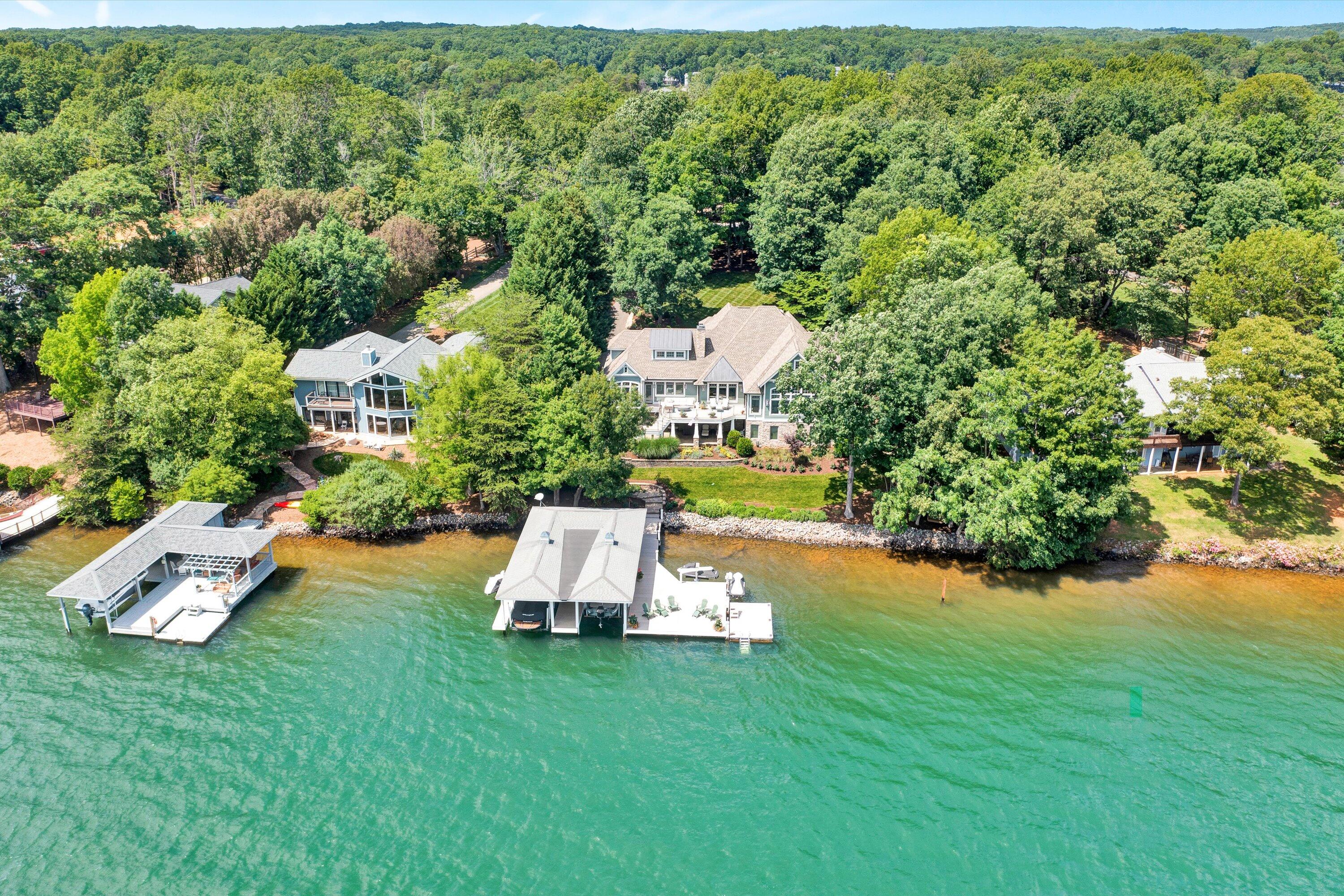 2353 Capewood DR