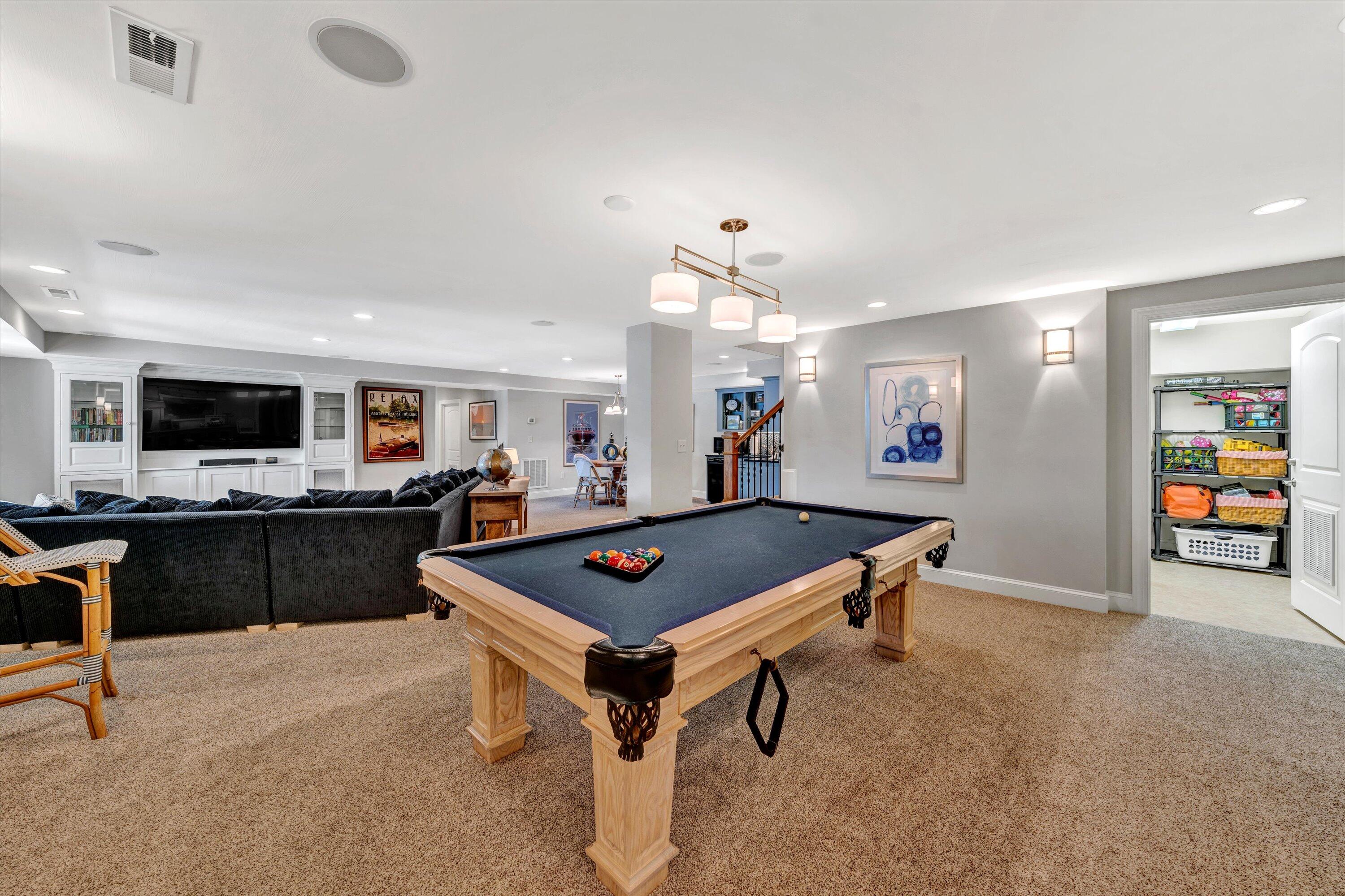2353 Capewood DR