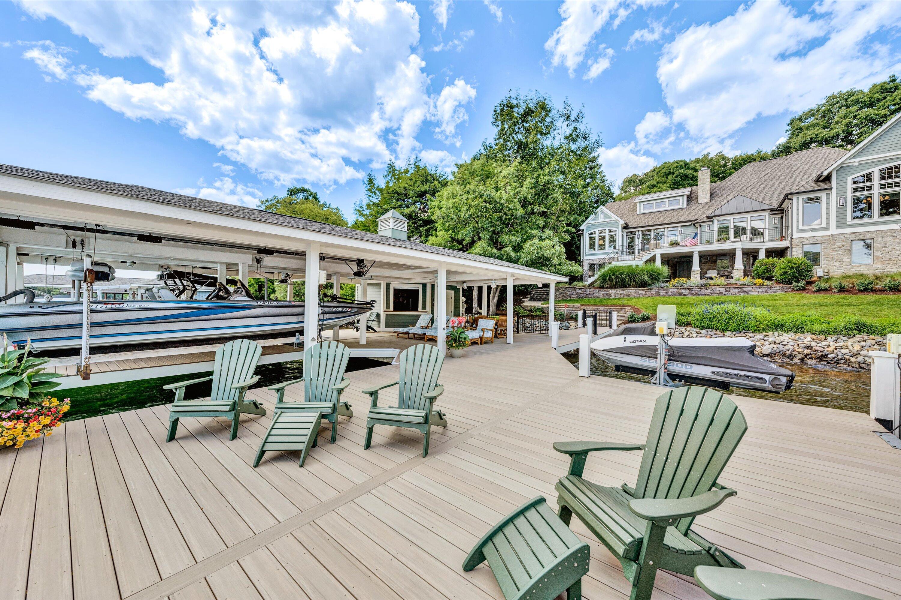 2353 Capewood DR