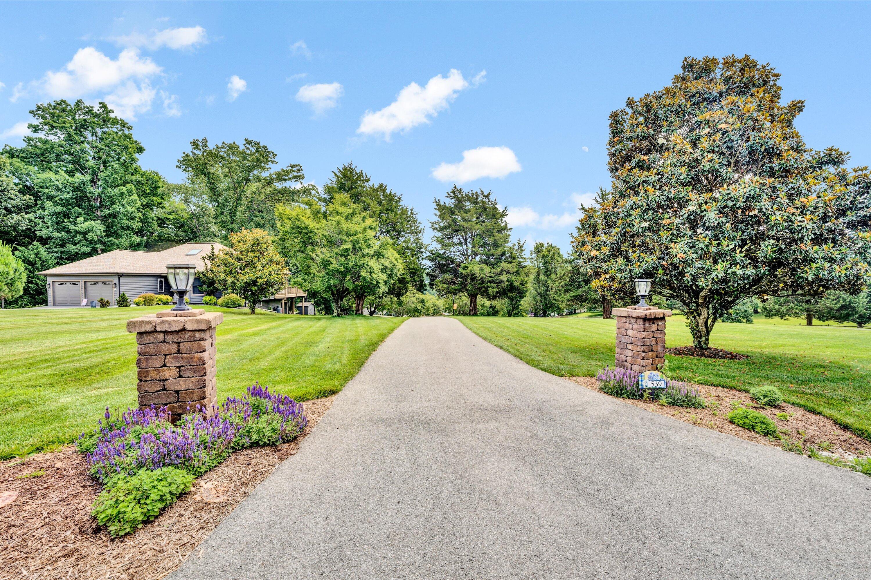 539 Boxwoodgreen DR