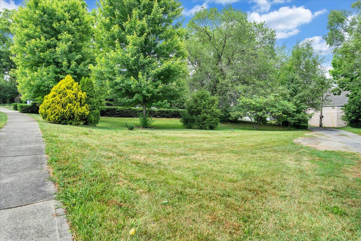 1526 Franklin RD SW