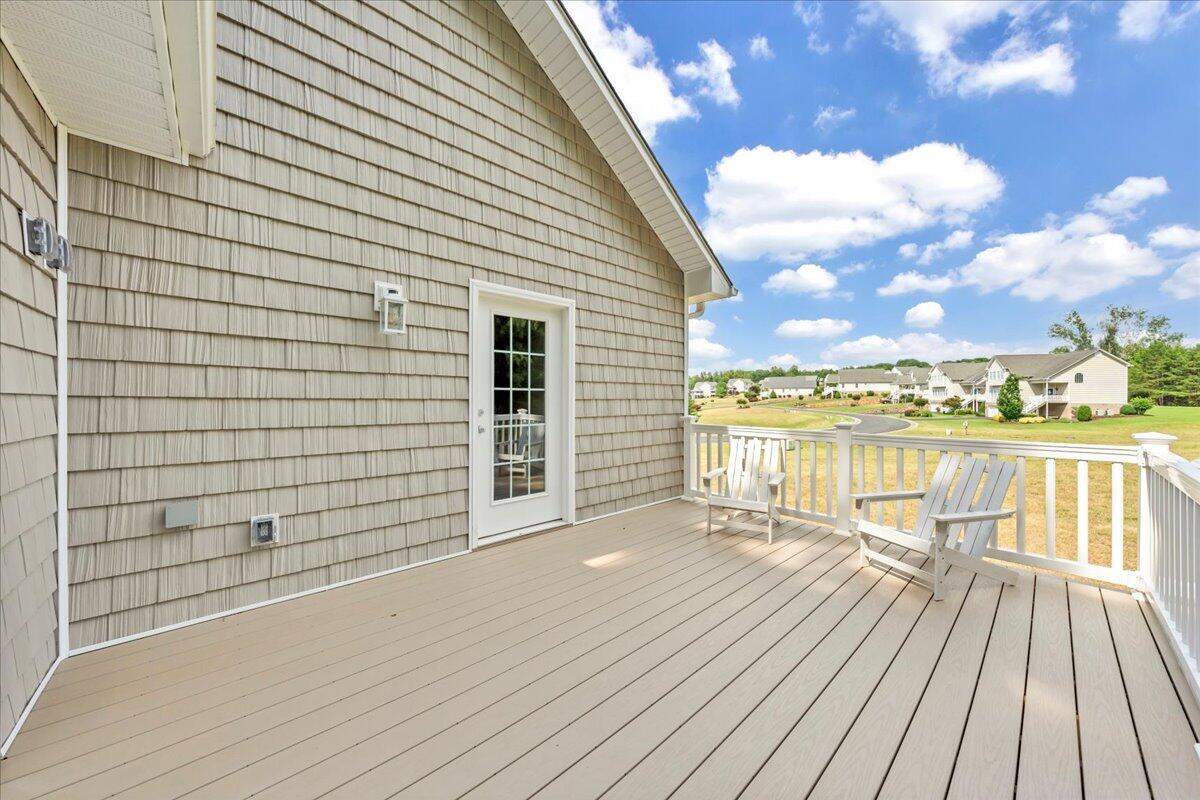 110 Lands End CIR