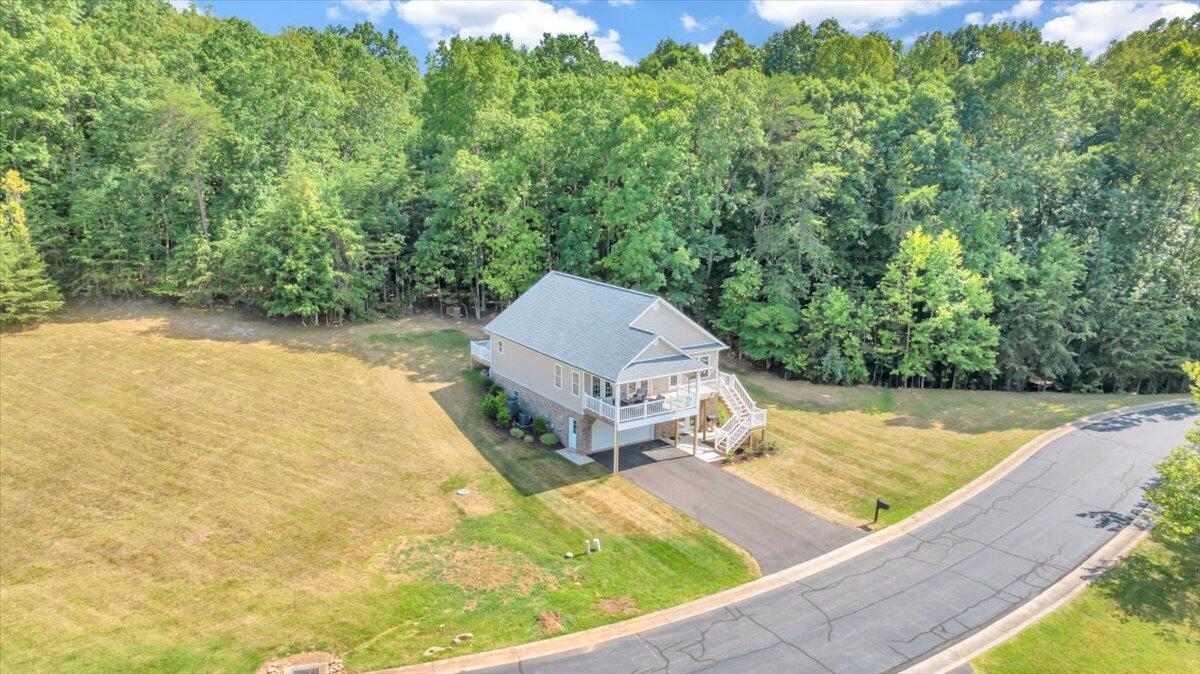 110 Lands End CIR