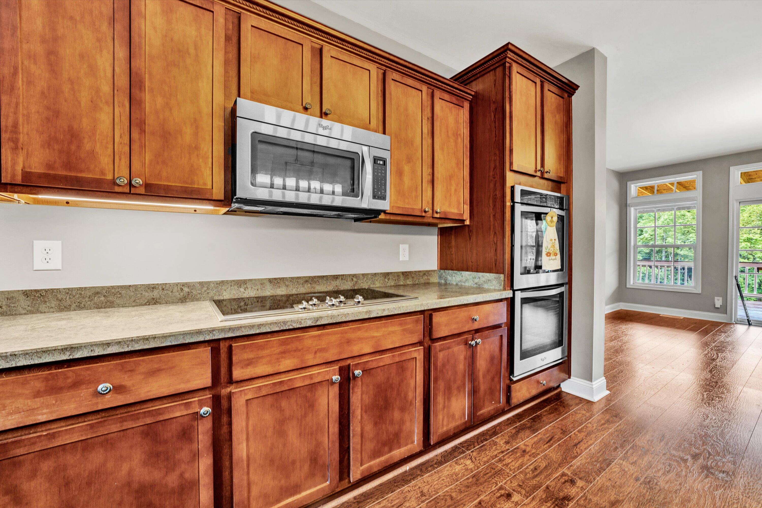 818 Wysong Mill RD