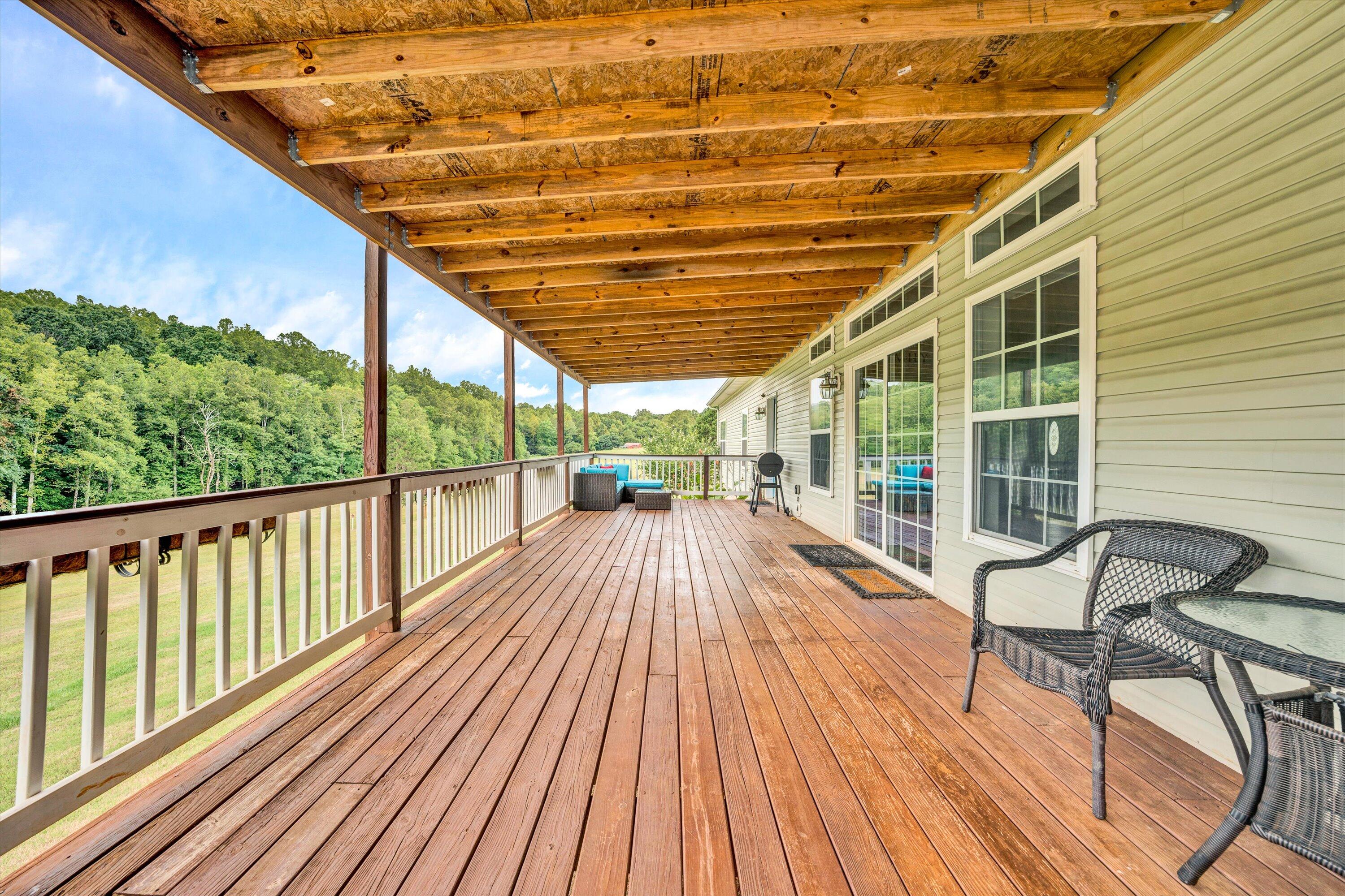 818 Wysong Mill RD