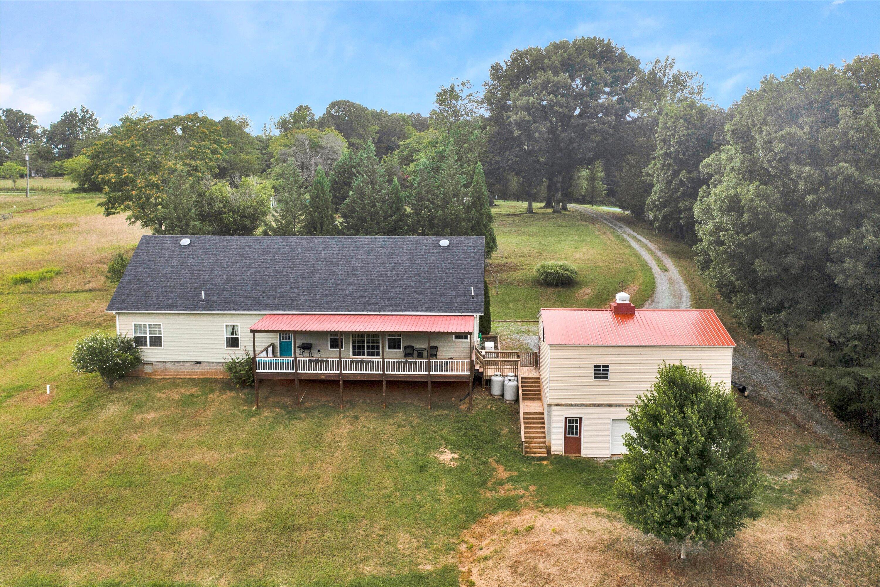 818 Wysong Mill RD