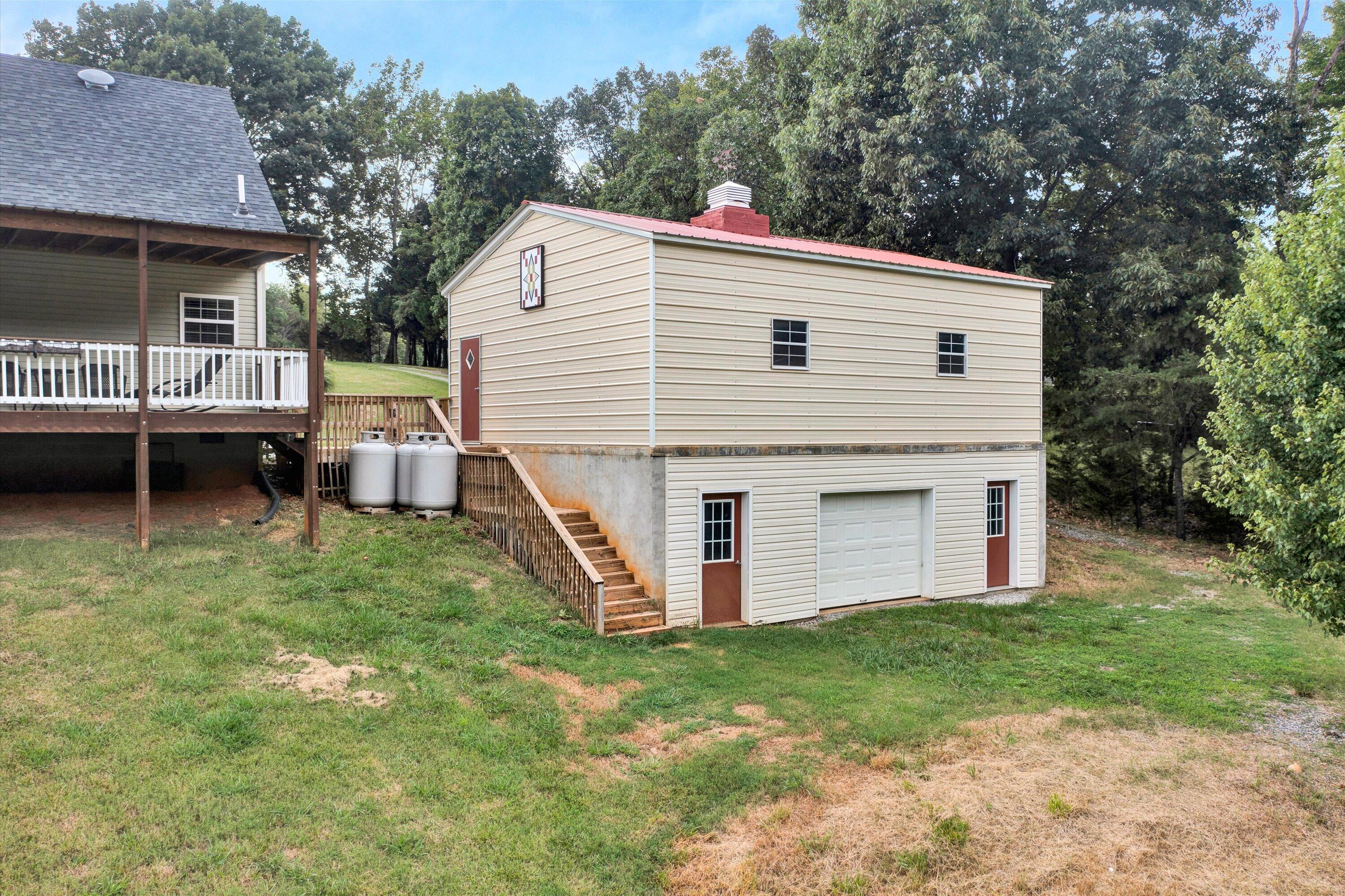 818 Wysong Mill RD