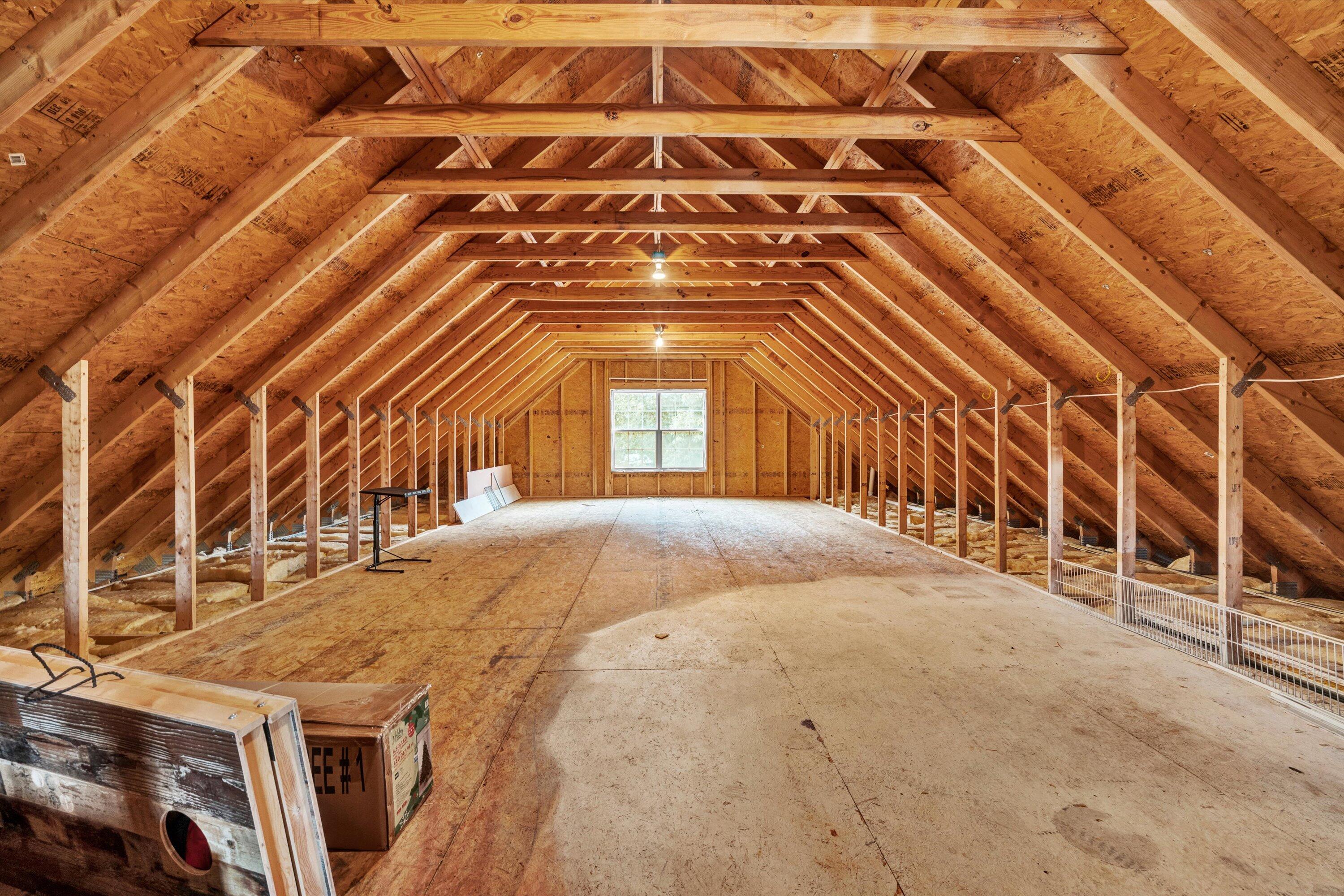 818 Wysong Mill RD
