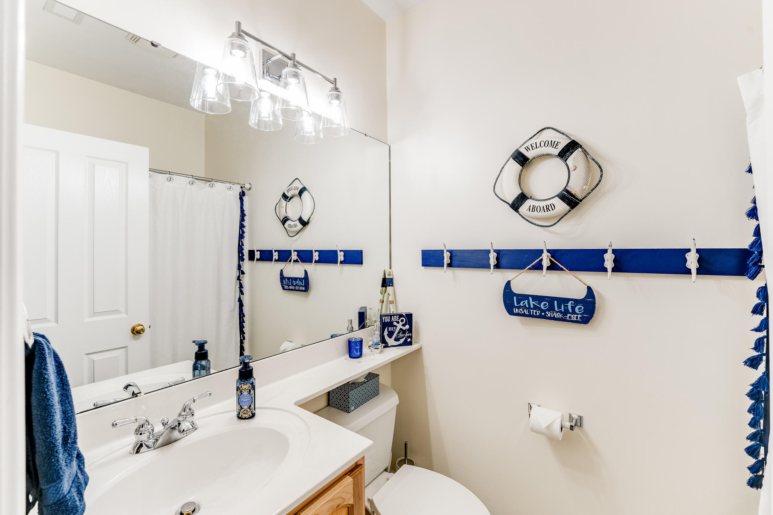 300 S Pointe Shore DR Unit: 412