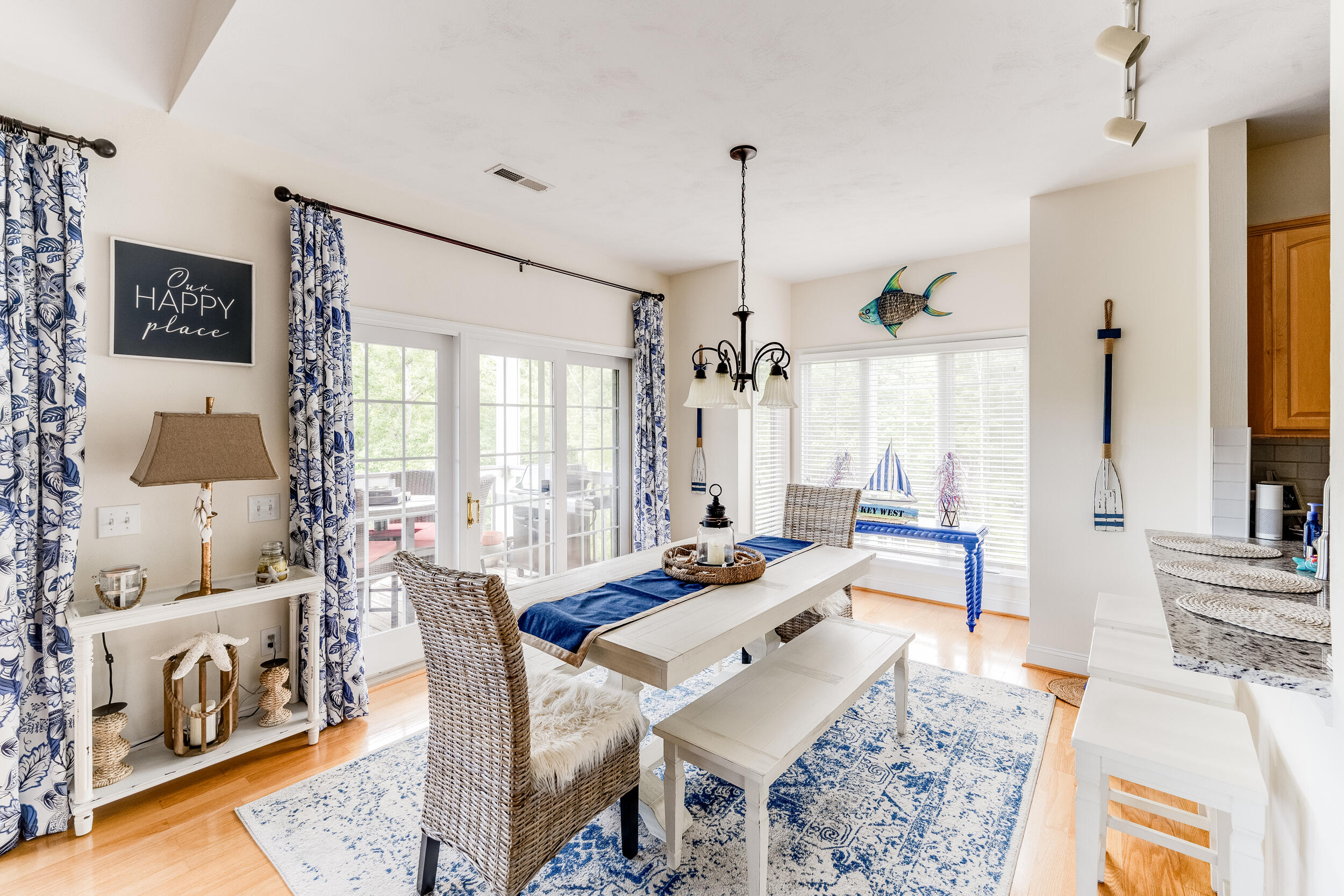 300 S Pointe Shore DR Unit: 412