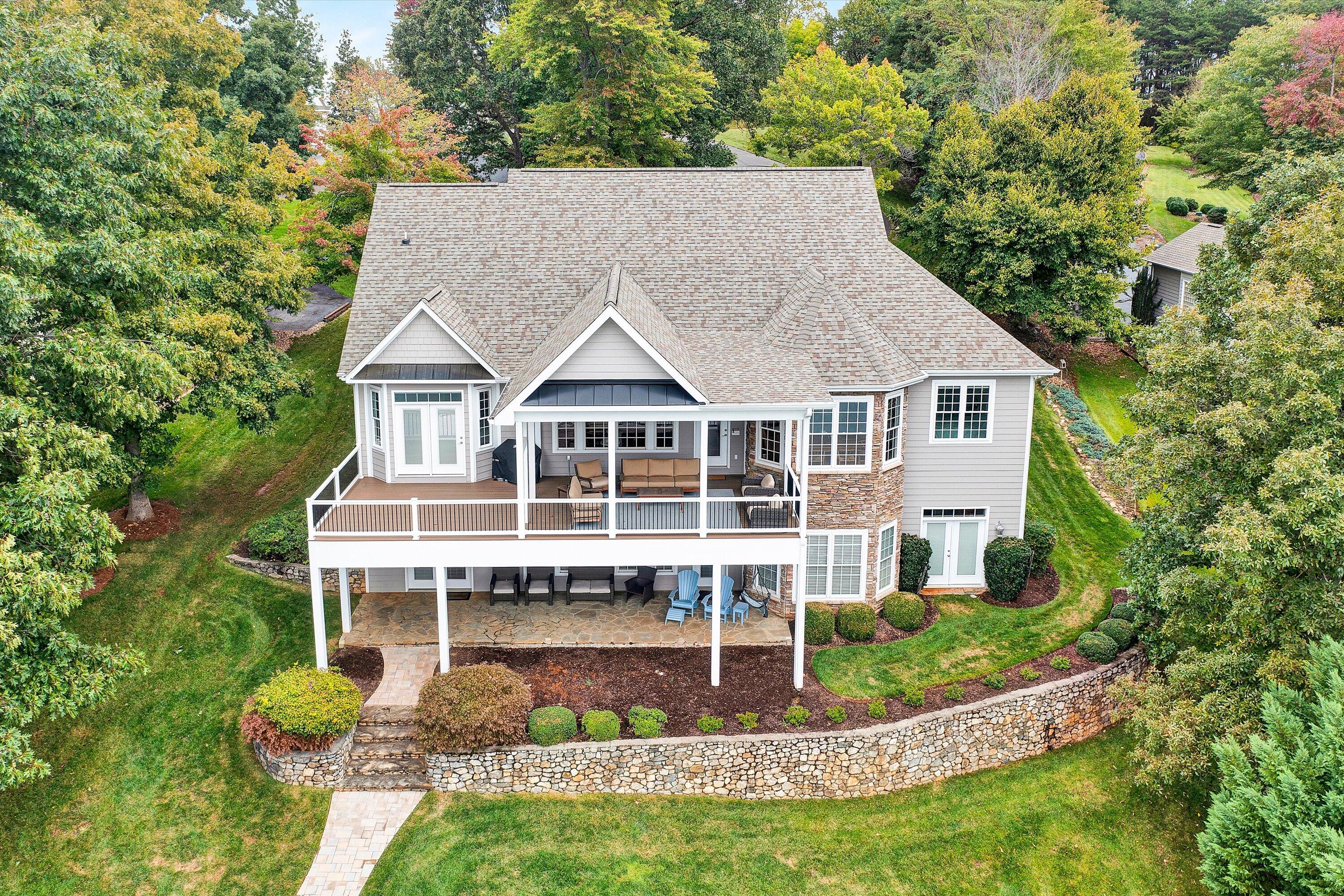 25 Westridge LN