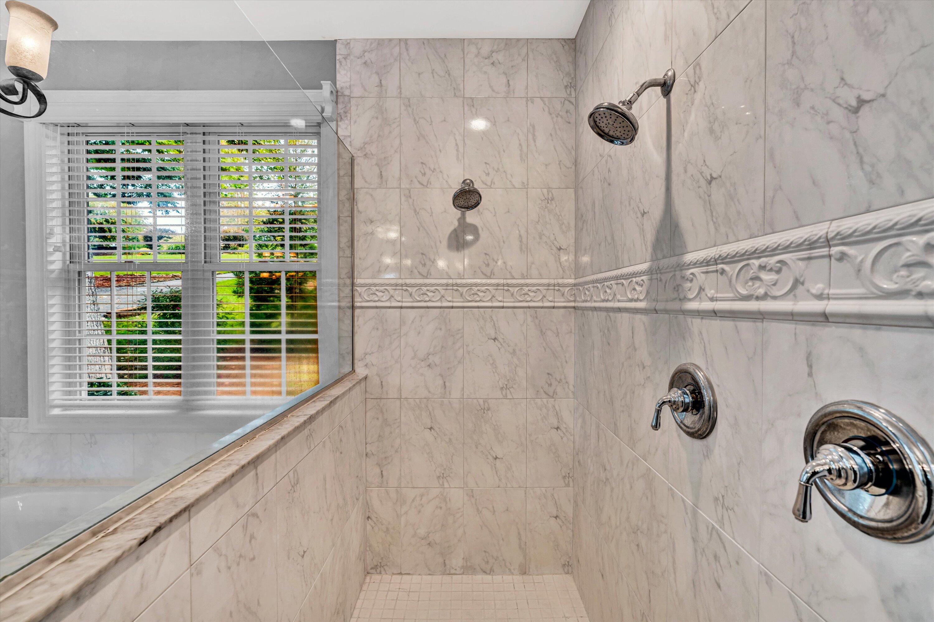 25 Westridge LN