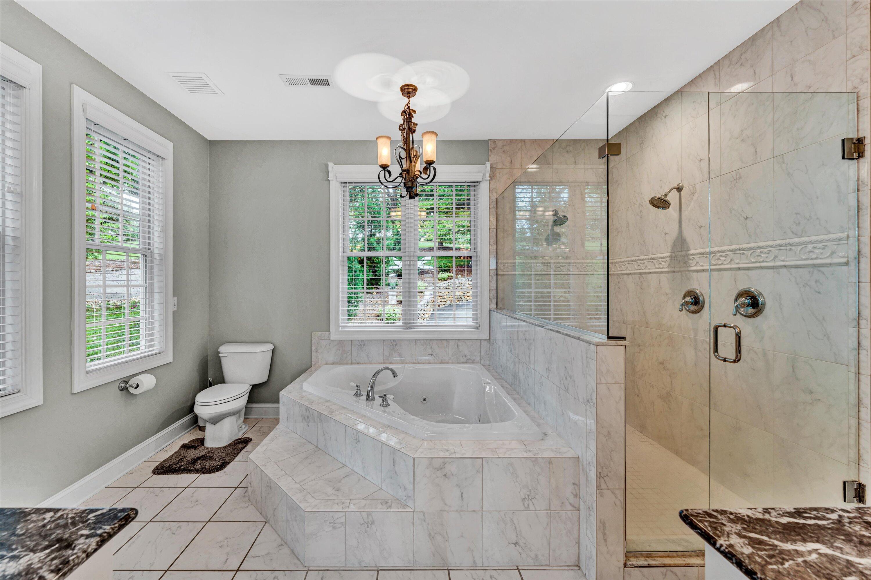 25 Westridge LN