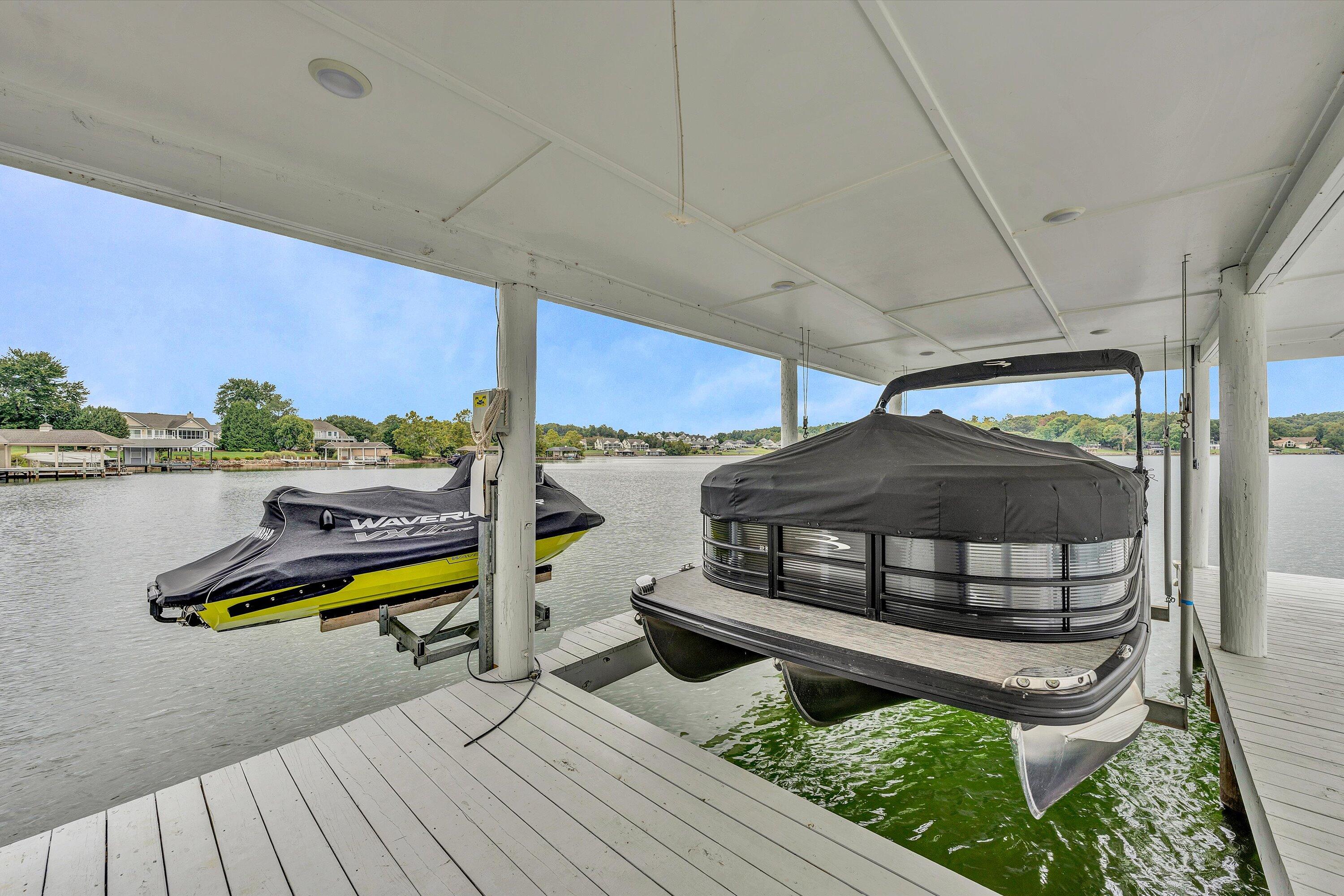 25 Westridge LN