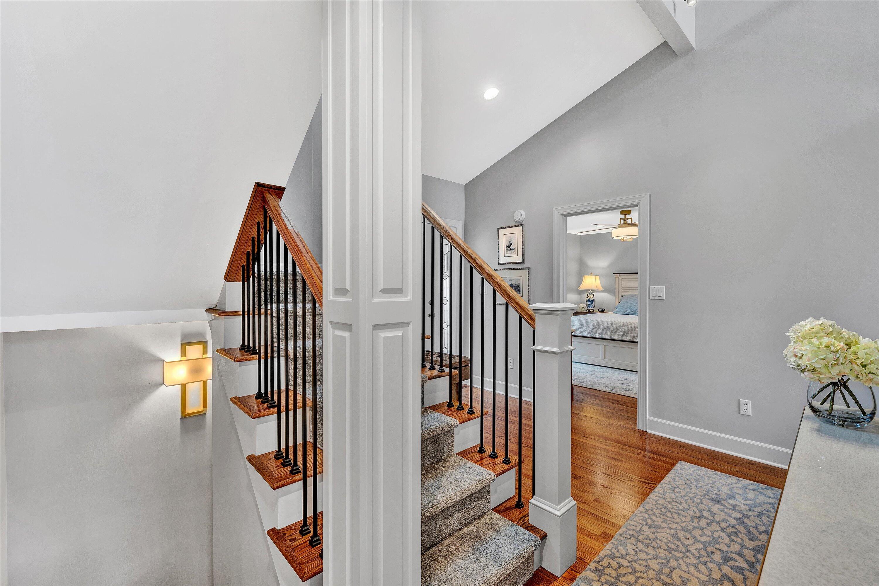 216 Island Green DR Unit: 11