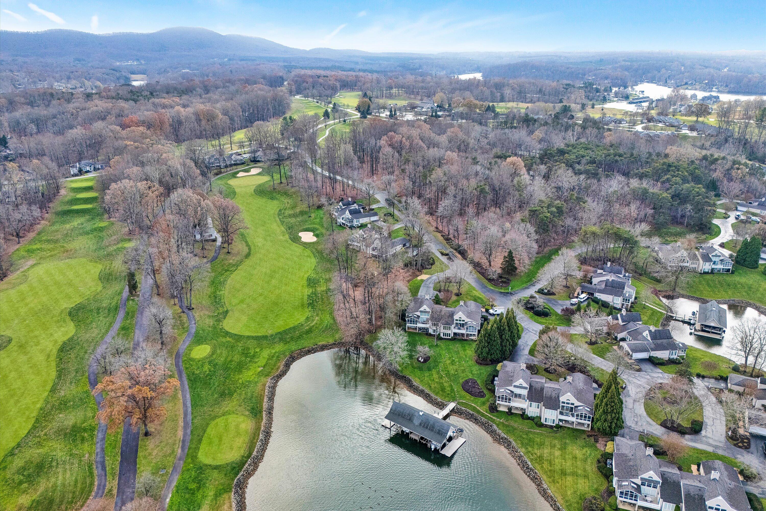 216 Island Green DR Unit: 11