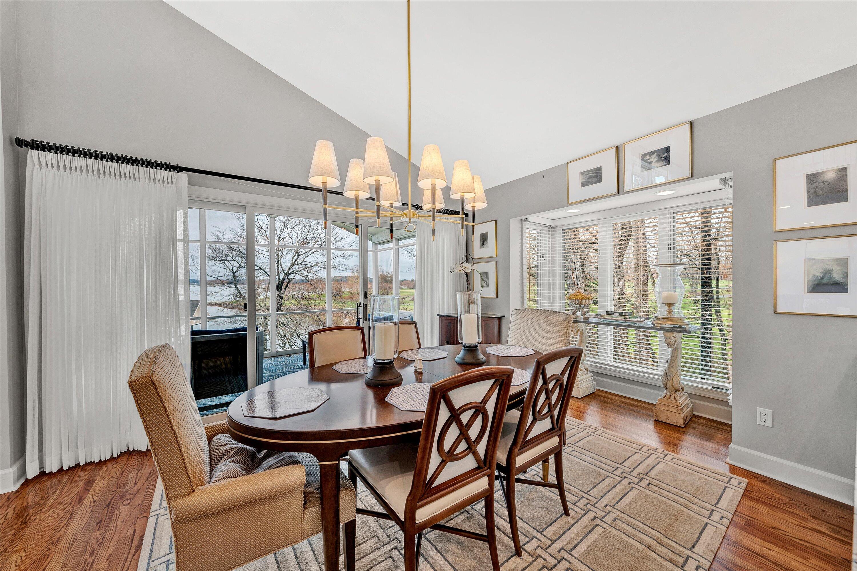 216 Island Green DR Unit: 11
