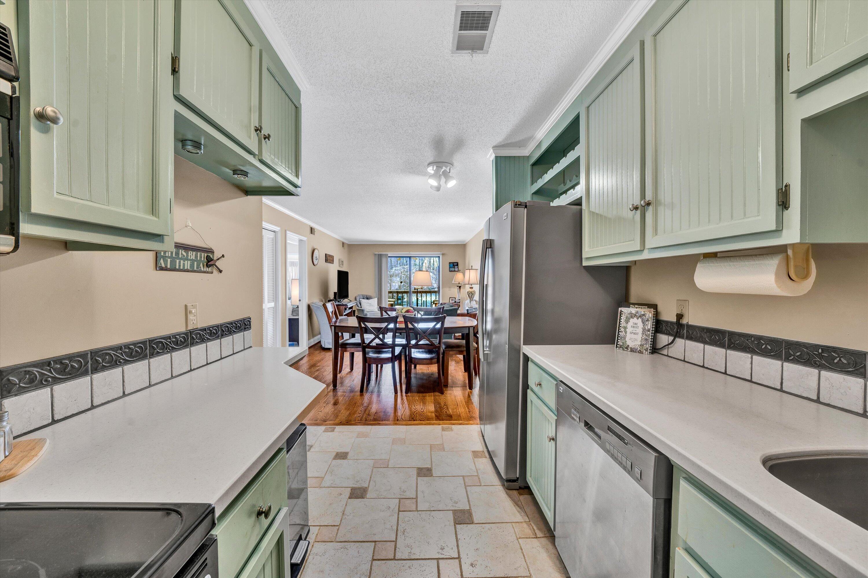 630 Montevista RD Unit: 501