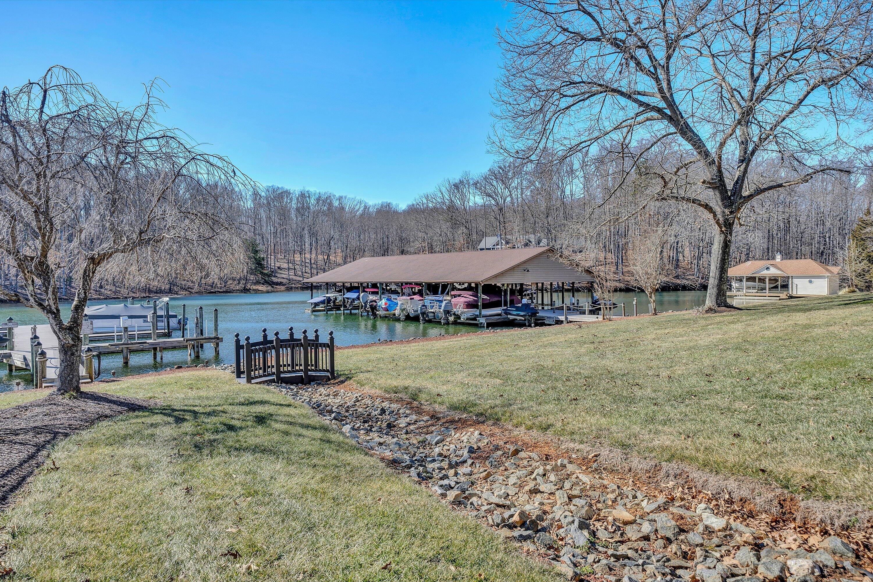 630 Montevista RD Unit: 501