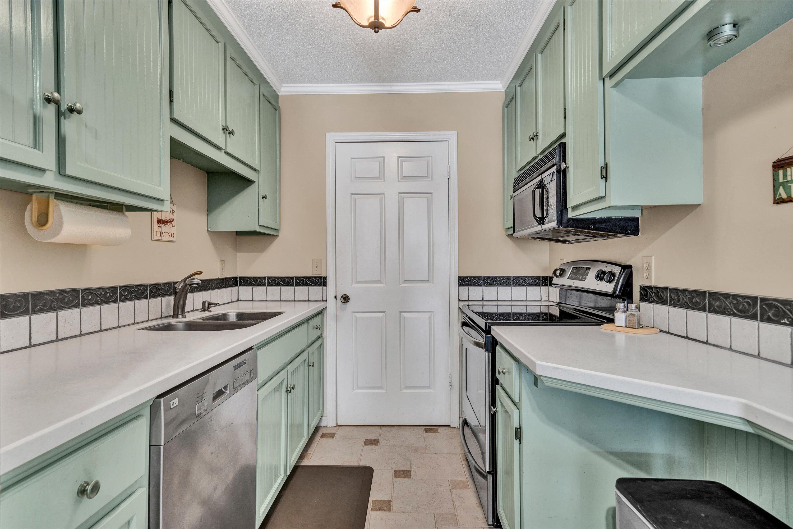 630 Montevista RD Unit: 501