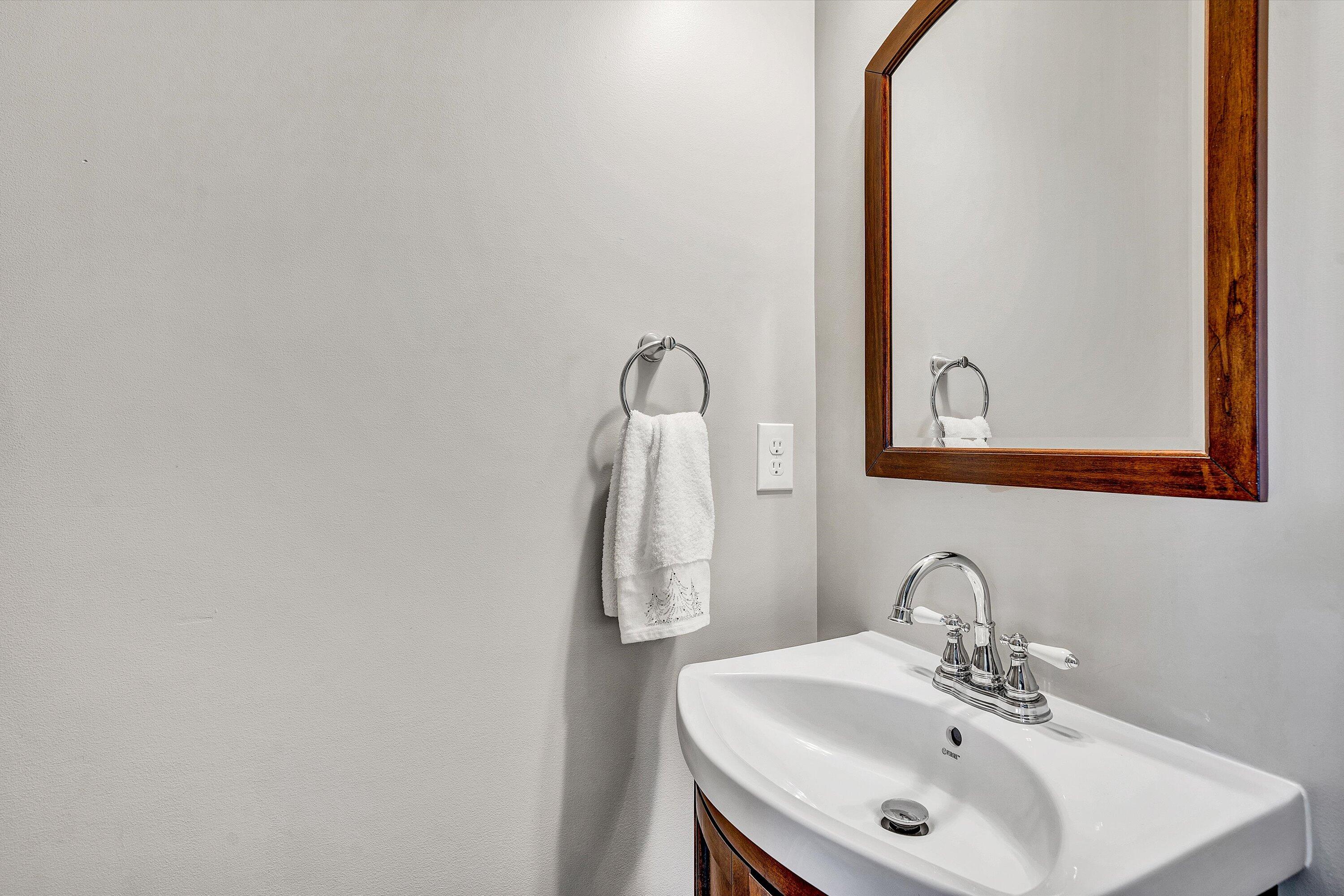 111 Halsey CT