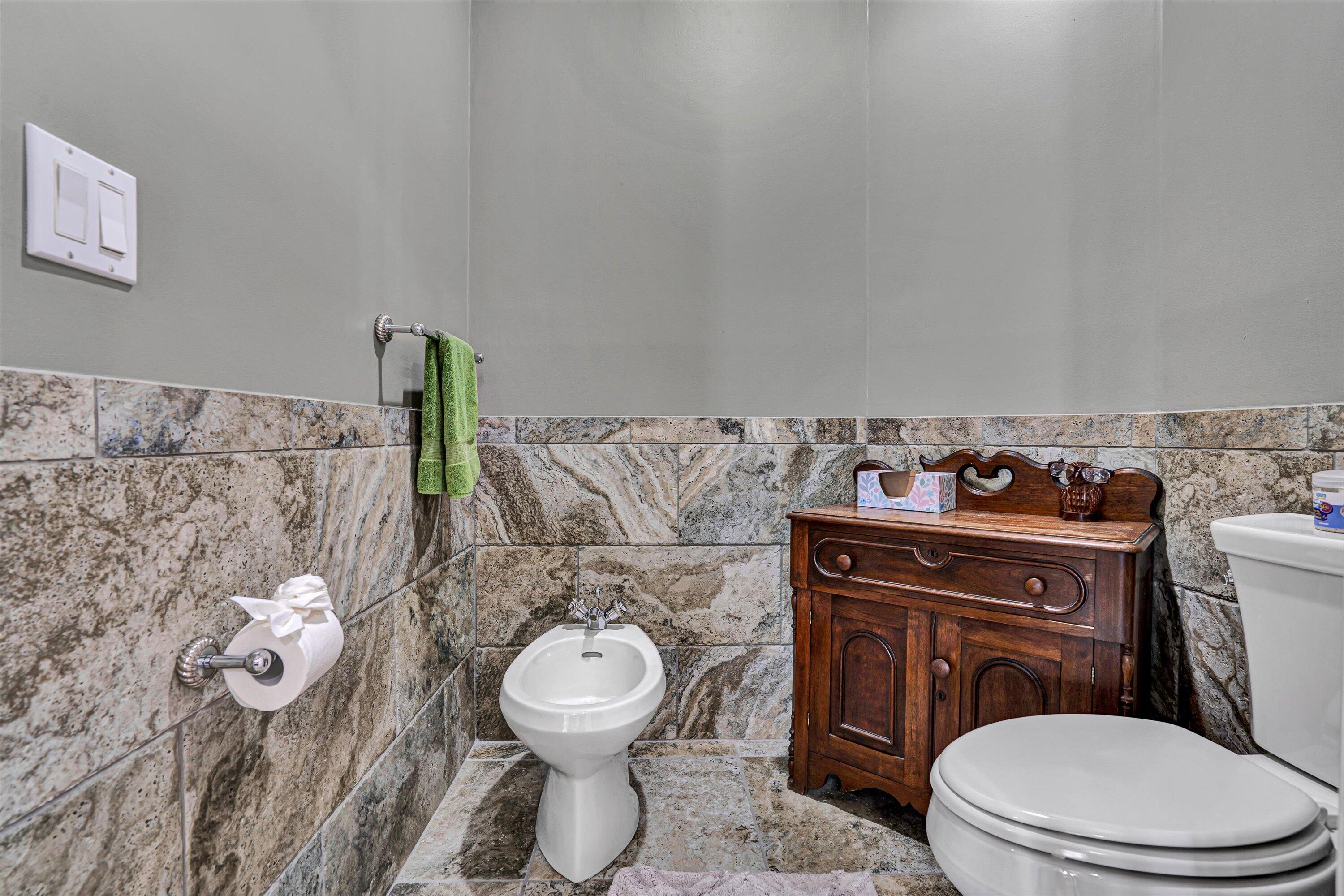 41 Windy Hill CIR