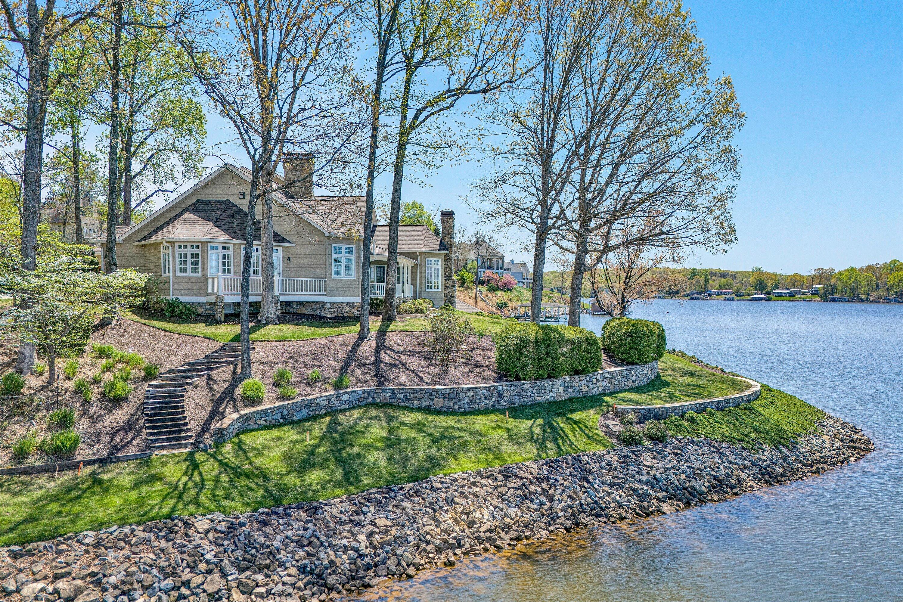 41 Windy Hill CIR