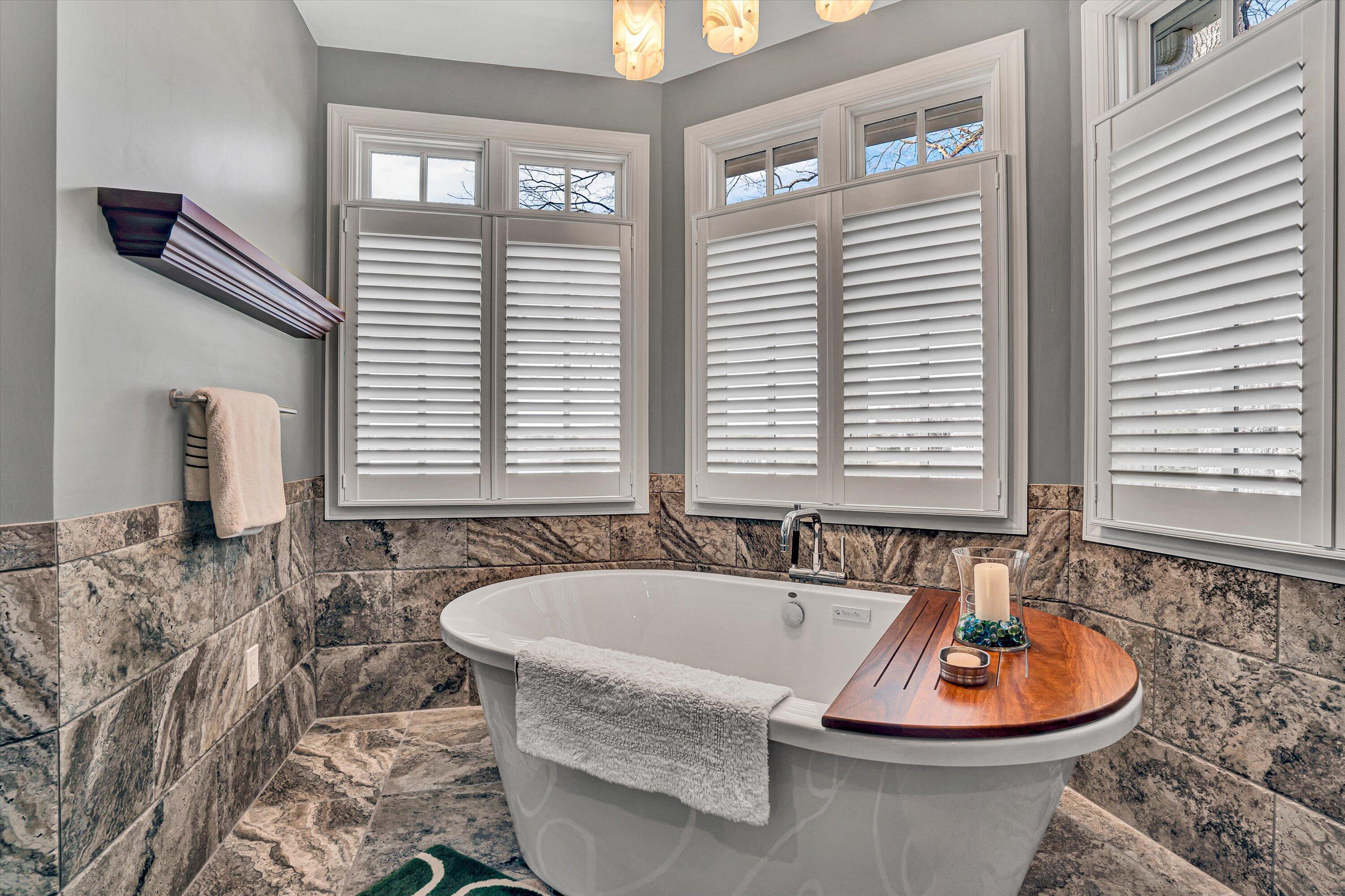 41 Windy Hill CIR