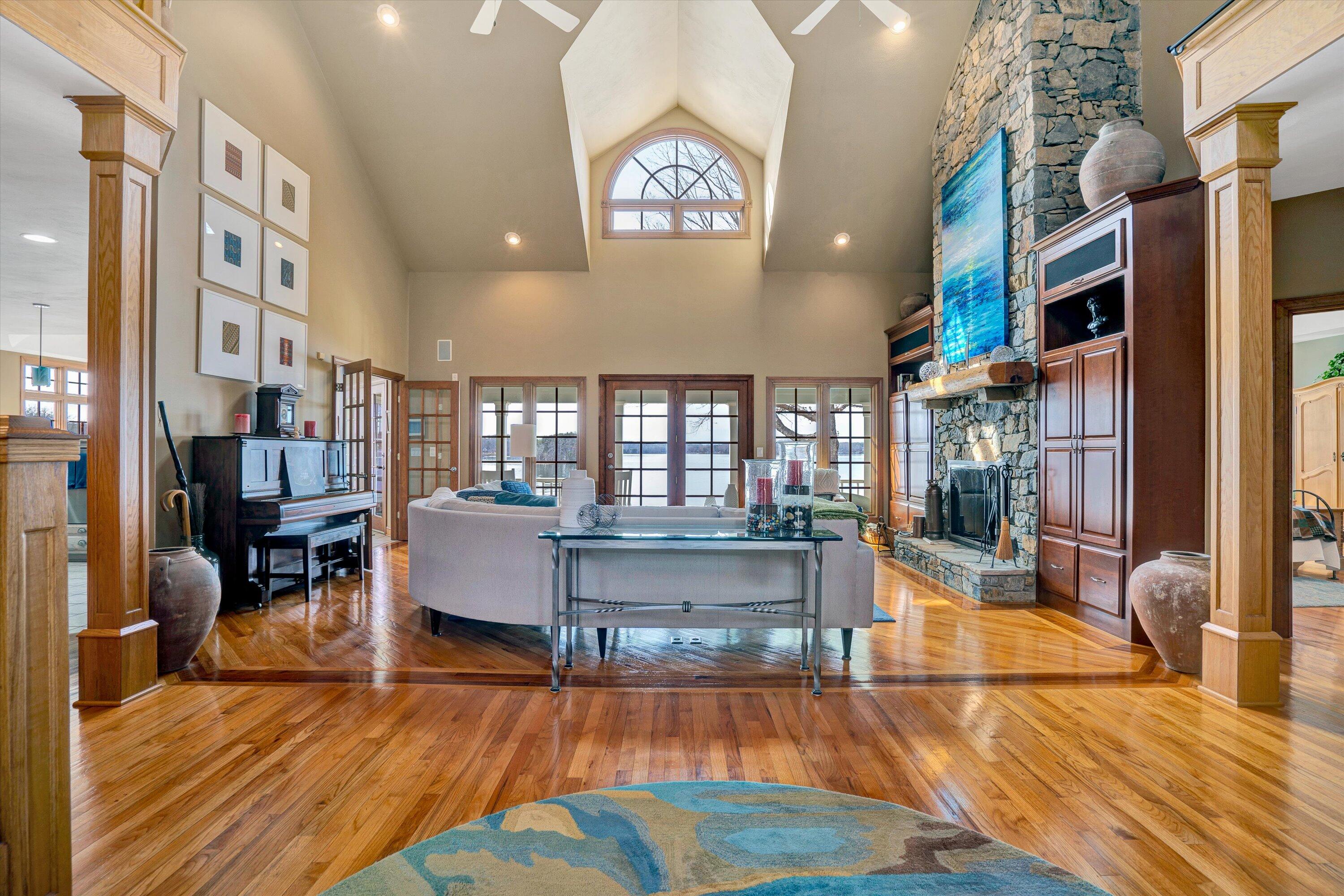 41 Windy Hill CIR