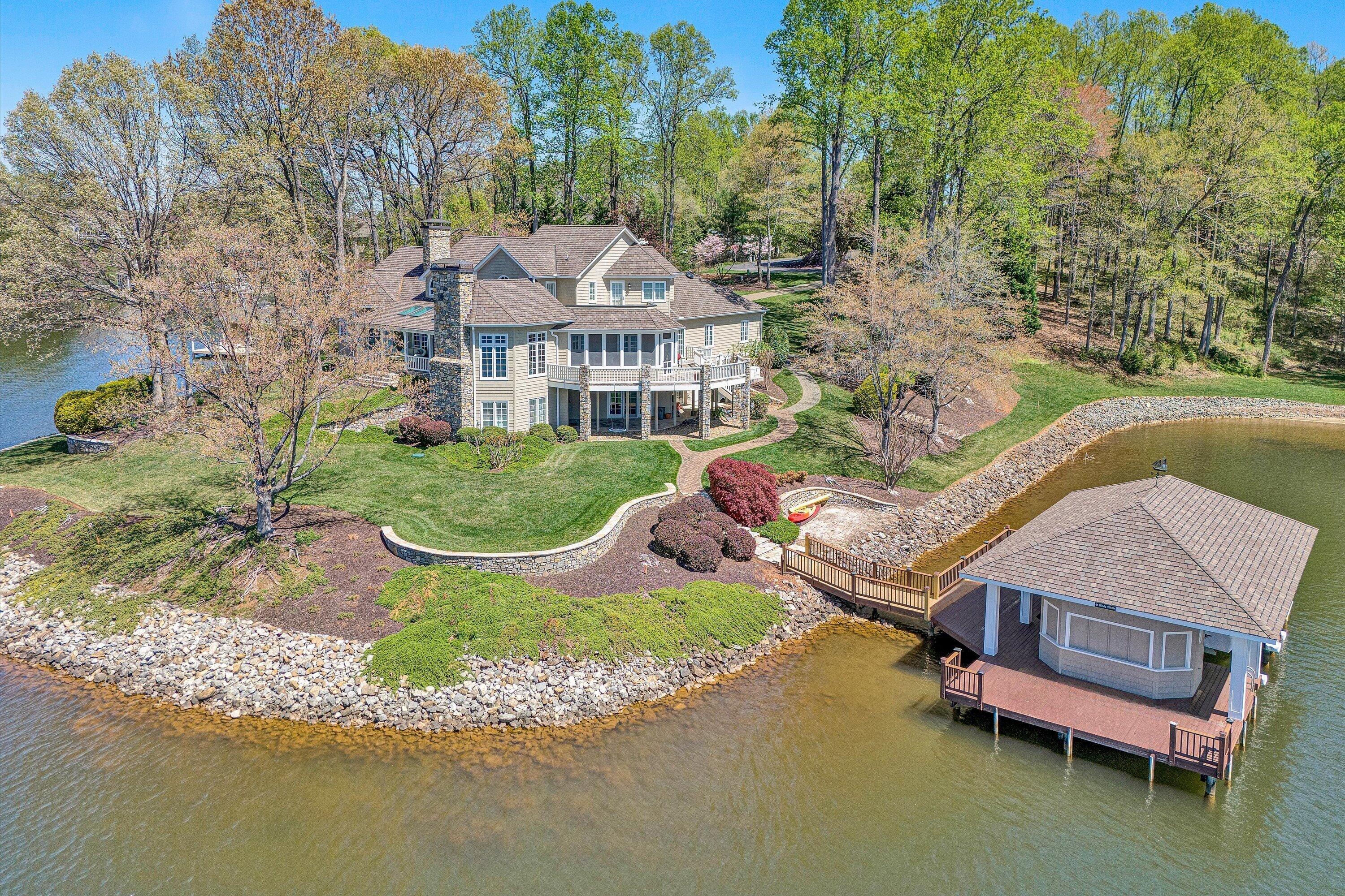 41 Windy Hill CIR