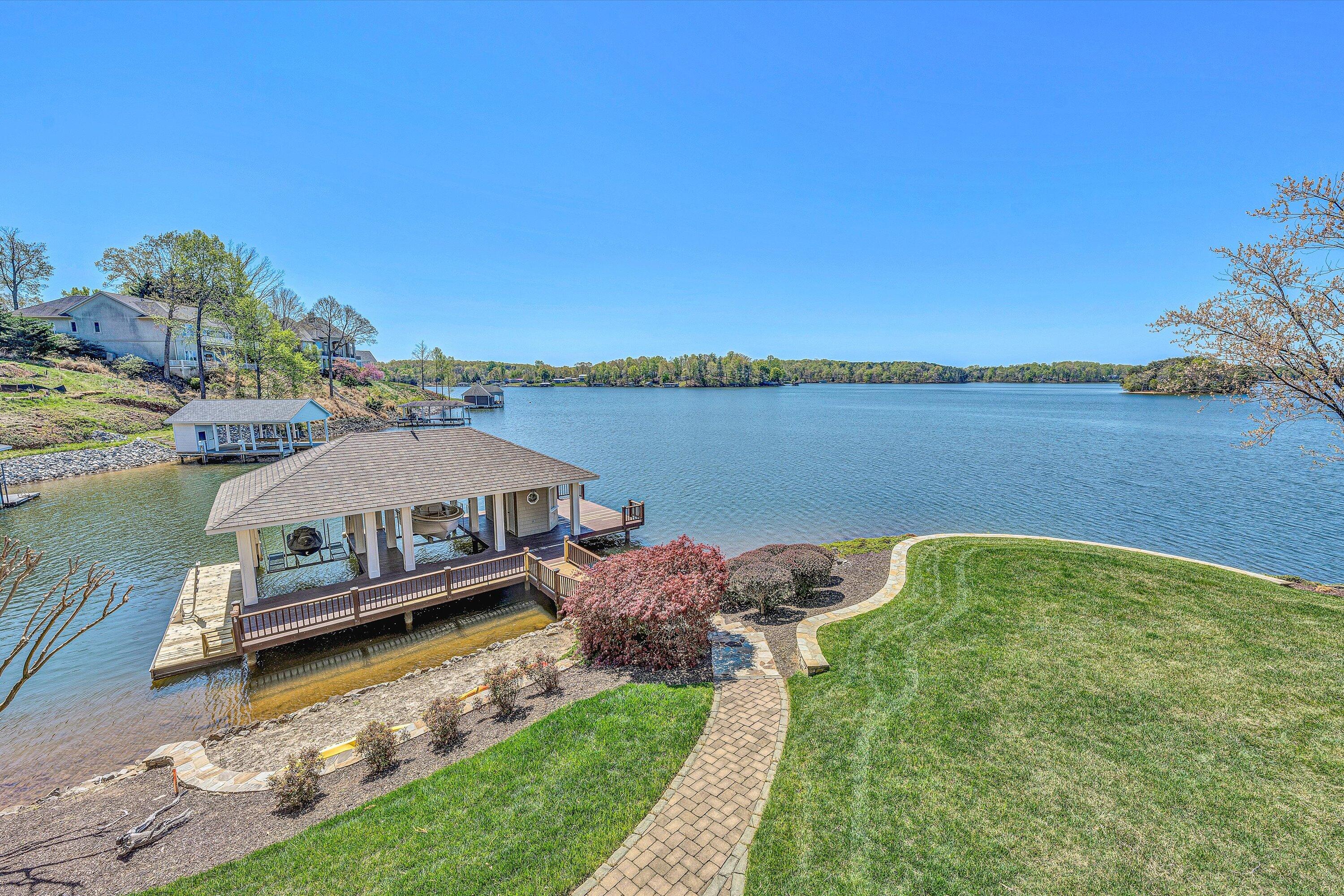 41 Windy Hill CIR