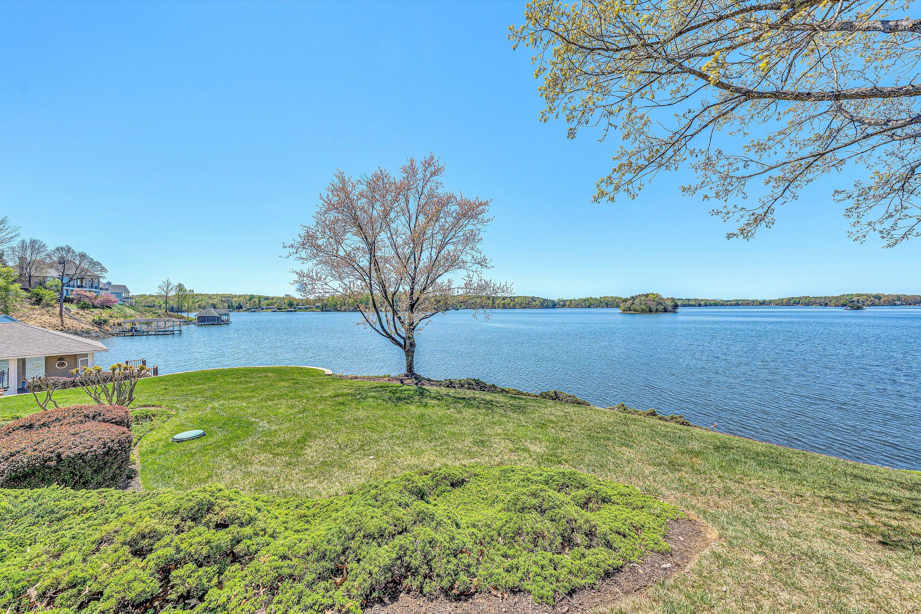 41 Windy Hill CIR
