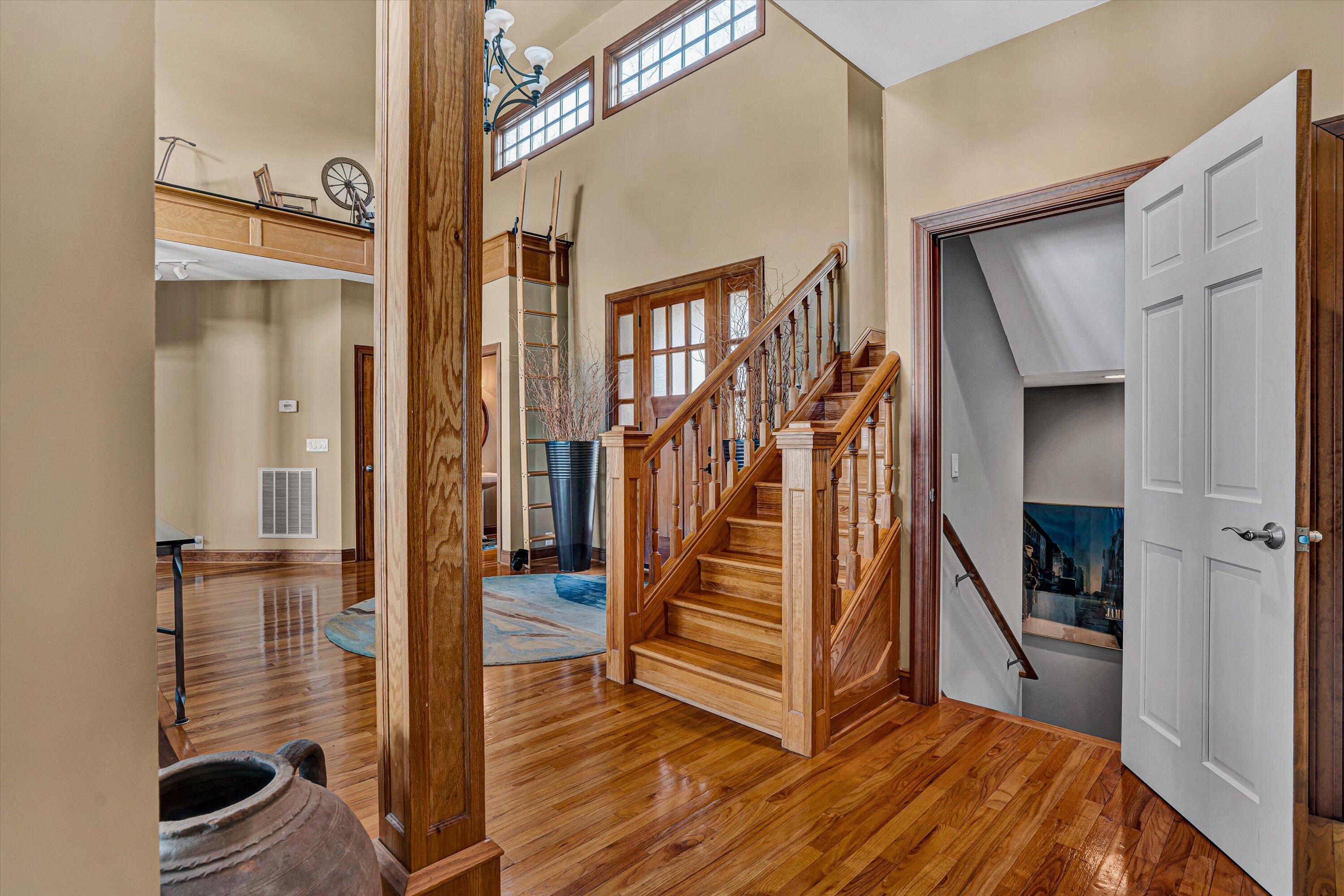 41 Windy Hill CIR