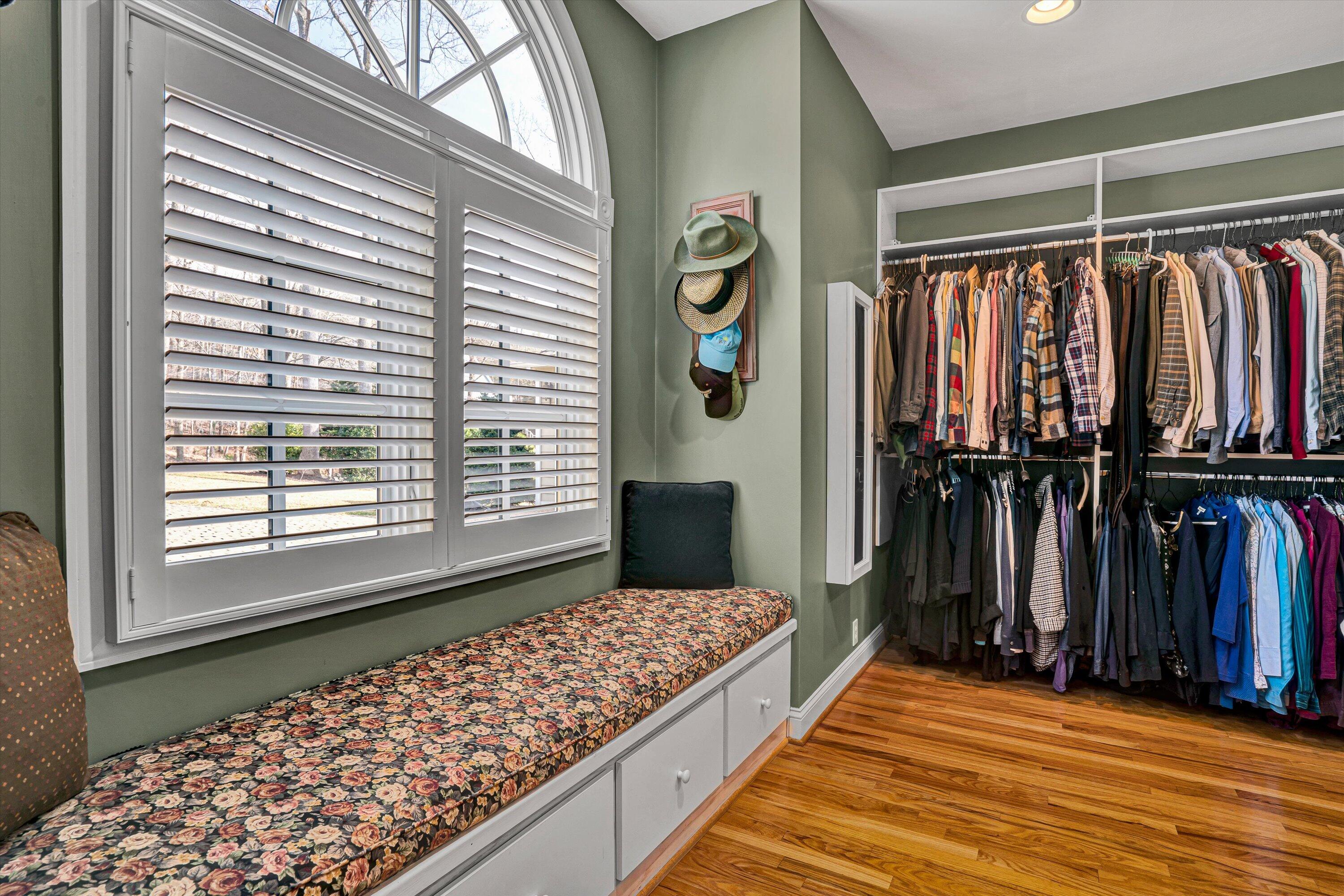 41 Windy Hill CIR