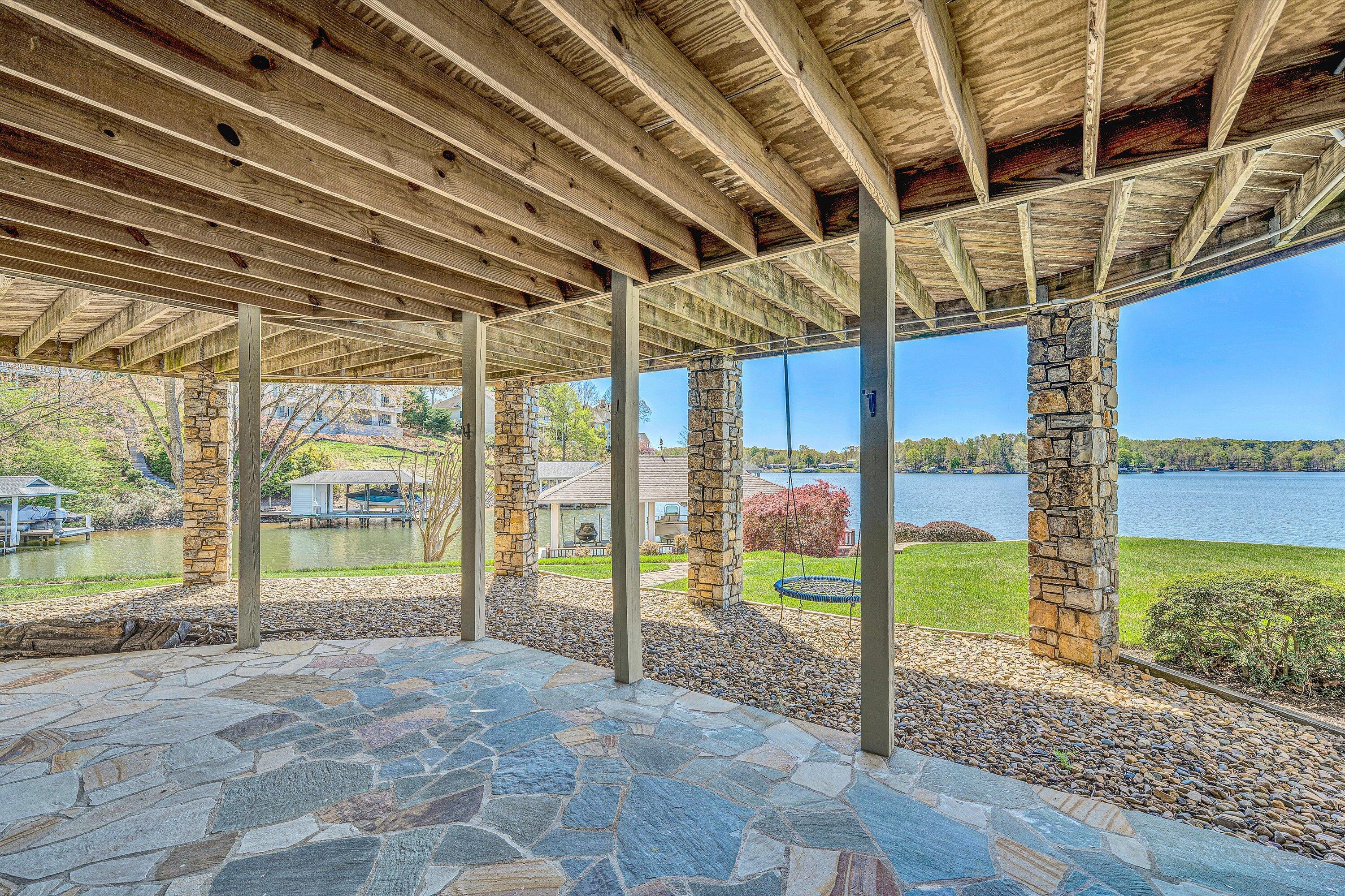 41 Windy Hill CIR