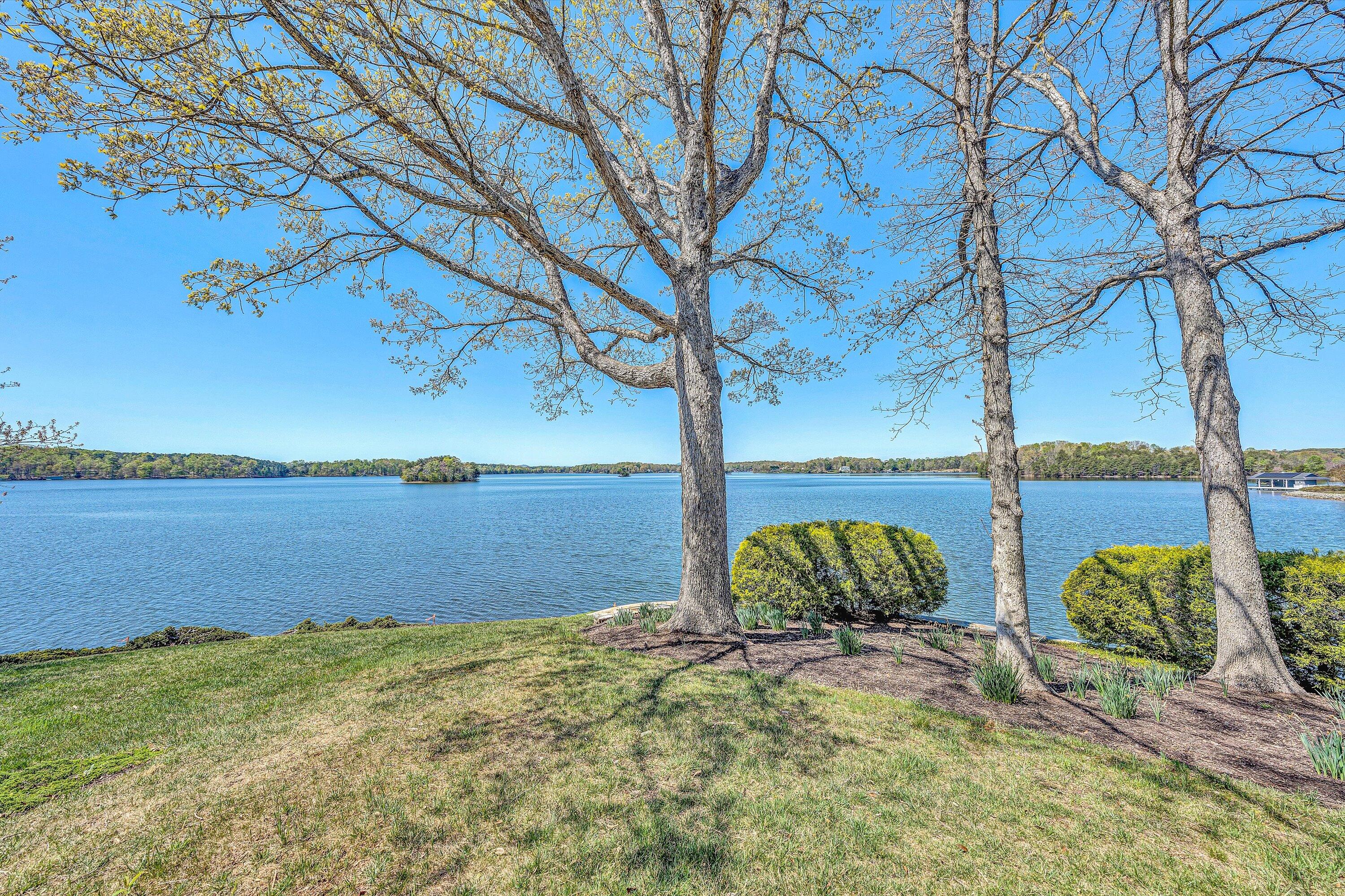 41 Windy Hill CIR